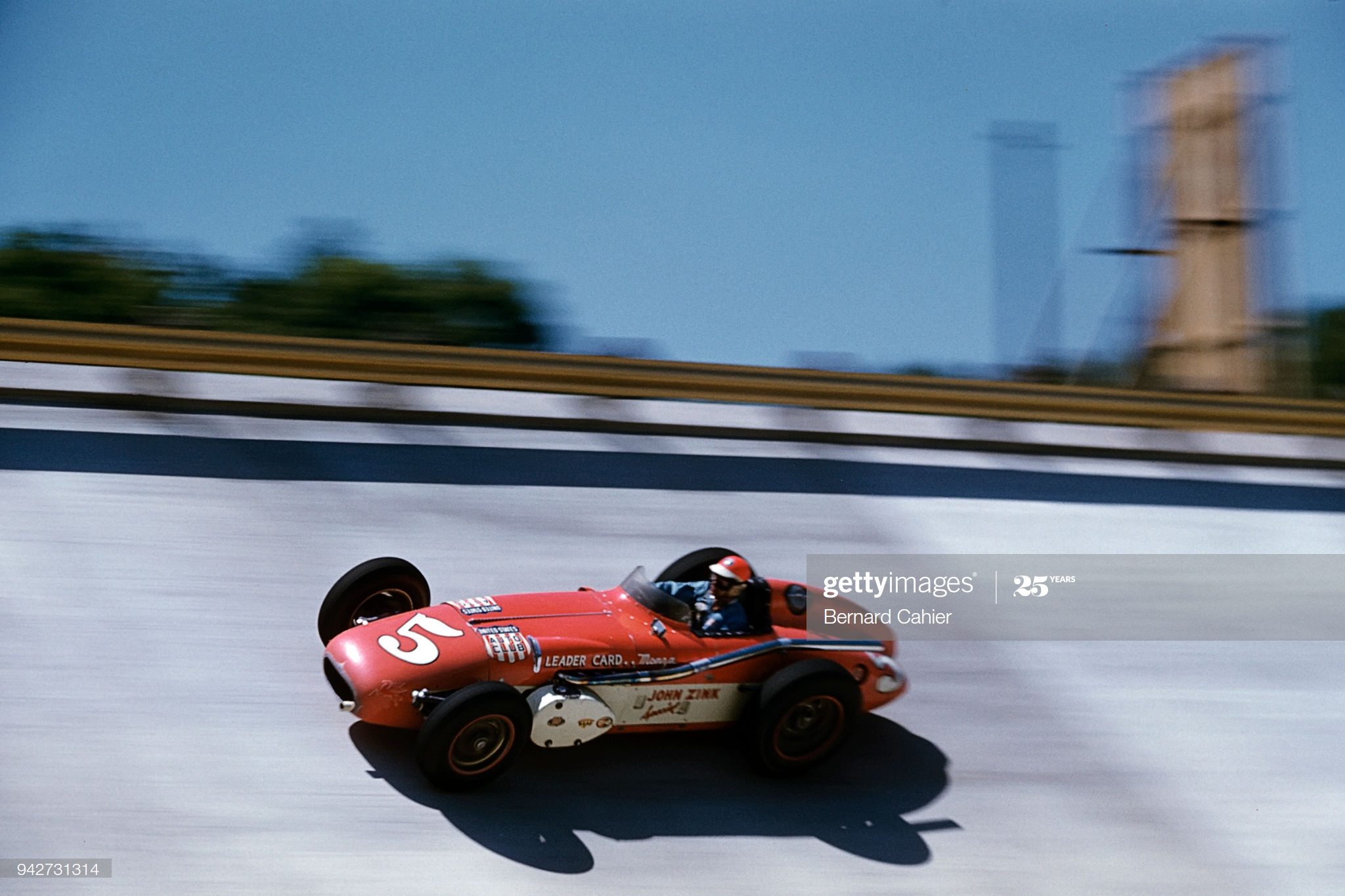 jim-rathmann-watsonoffenhauser-race-of-two-worlds-autodromo-nazionale-picture-id942731314