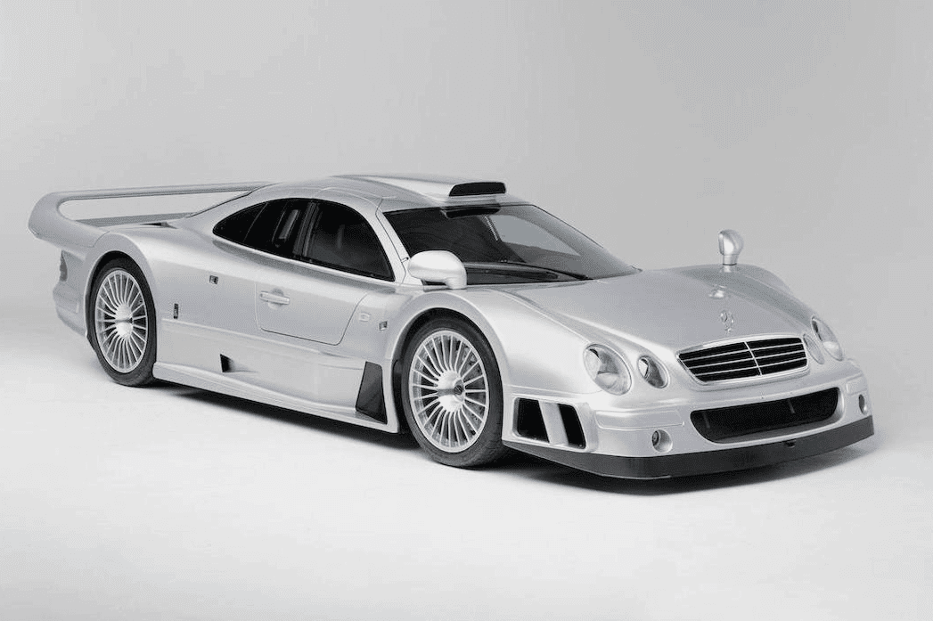 Mercedes-Benz-CLK-GTR-Coupe-04.png