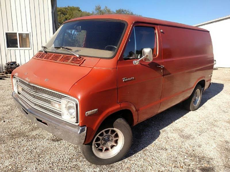 14024357-1977-dodge-ram-van.jpg