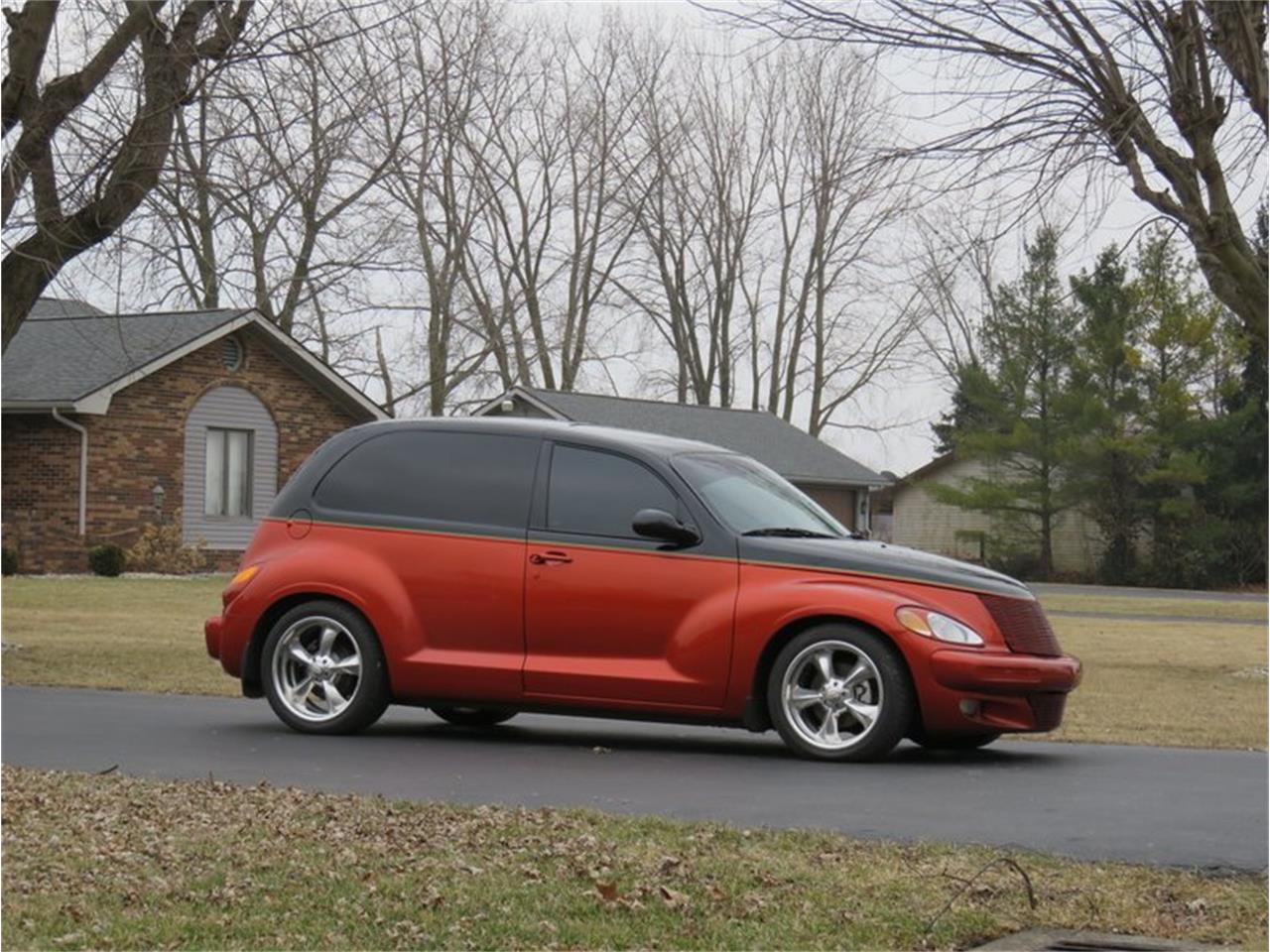 15683608-2001-chrysler-pt-cruiser-std.jpg