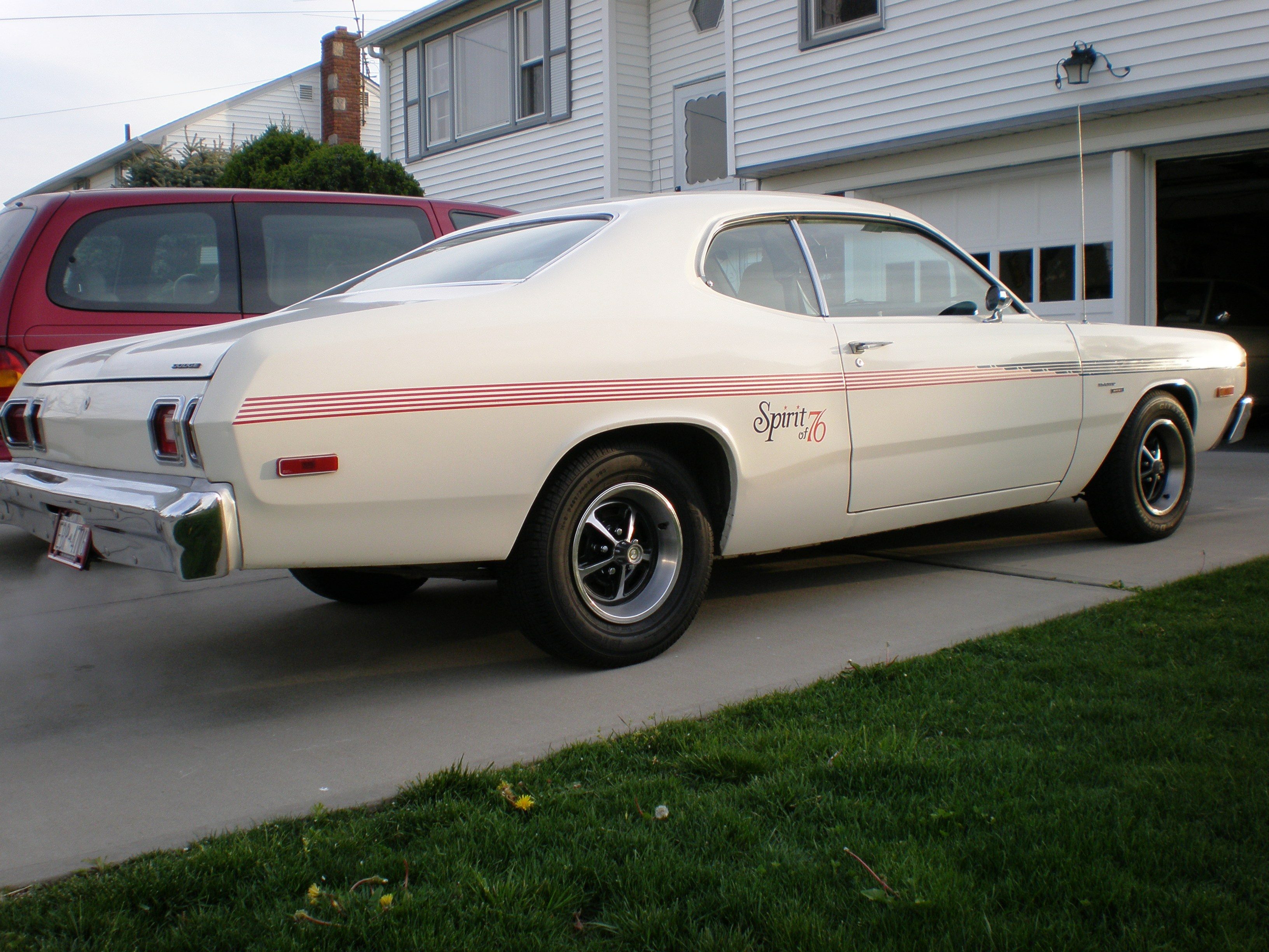 Spirit-of-76-Dodge-Dart-Sport.jpg