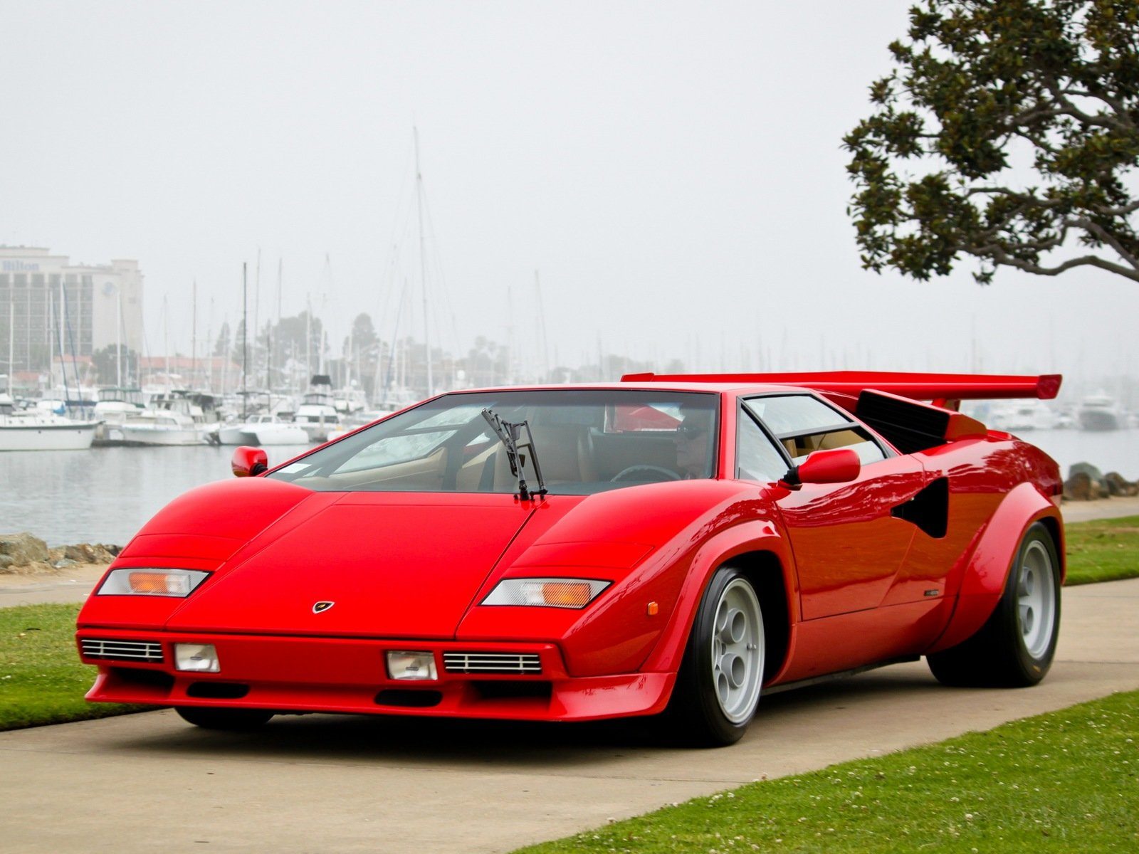 1973-lamborghini-countach-1_1600x0w.jpg