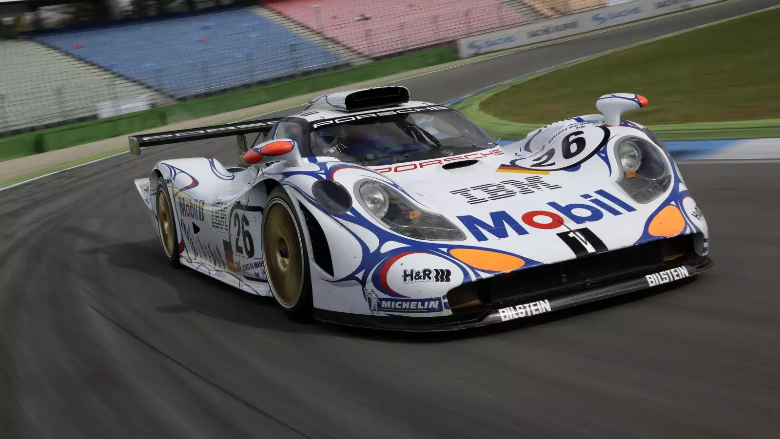 1995-porsche-911-gt1-15_1600x0.webp