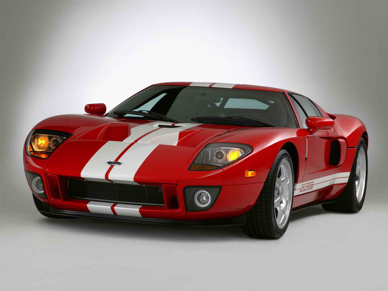 2005-ford-gt-70.jpg