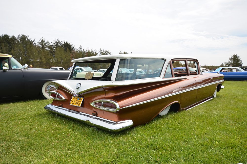 chevy-parkwood-wagon1.jpg