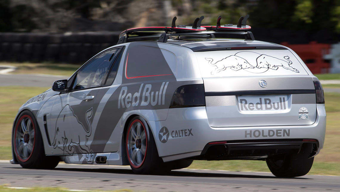 red-bull-triple-8-holden-sandman-v8-supercar-%2813%29.jpg