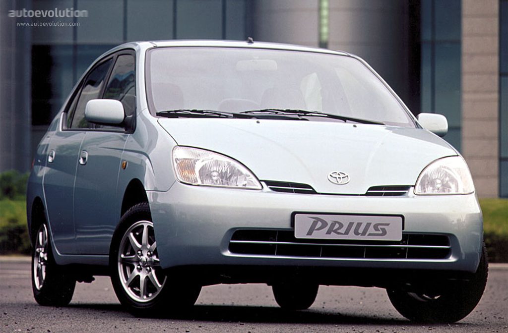 TOYOTAPrius-3608_1.jpg