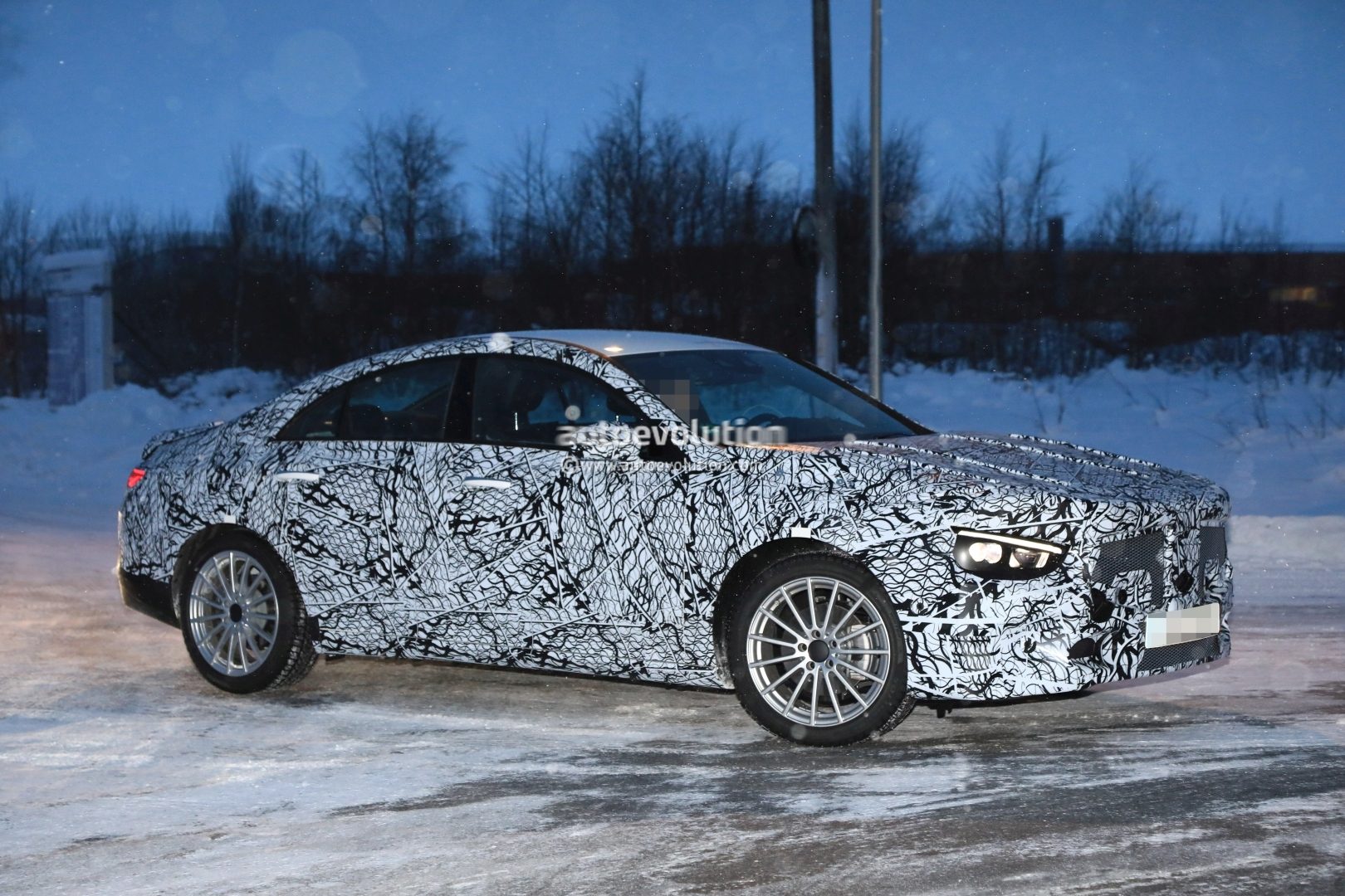 2020-mercedes-benz-cla-makes-sptshot-debut-looks-like-a-baby-cls-122782_1.jpg