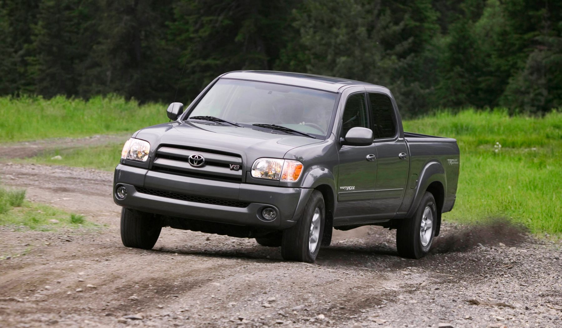 a-guide-to-the-most-common-issues-of-the-first-generation-toyota-tundra-159682_1.jpg