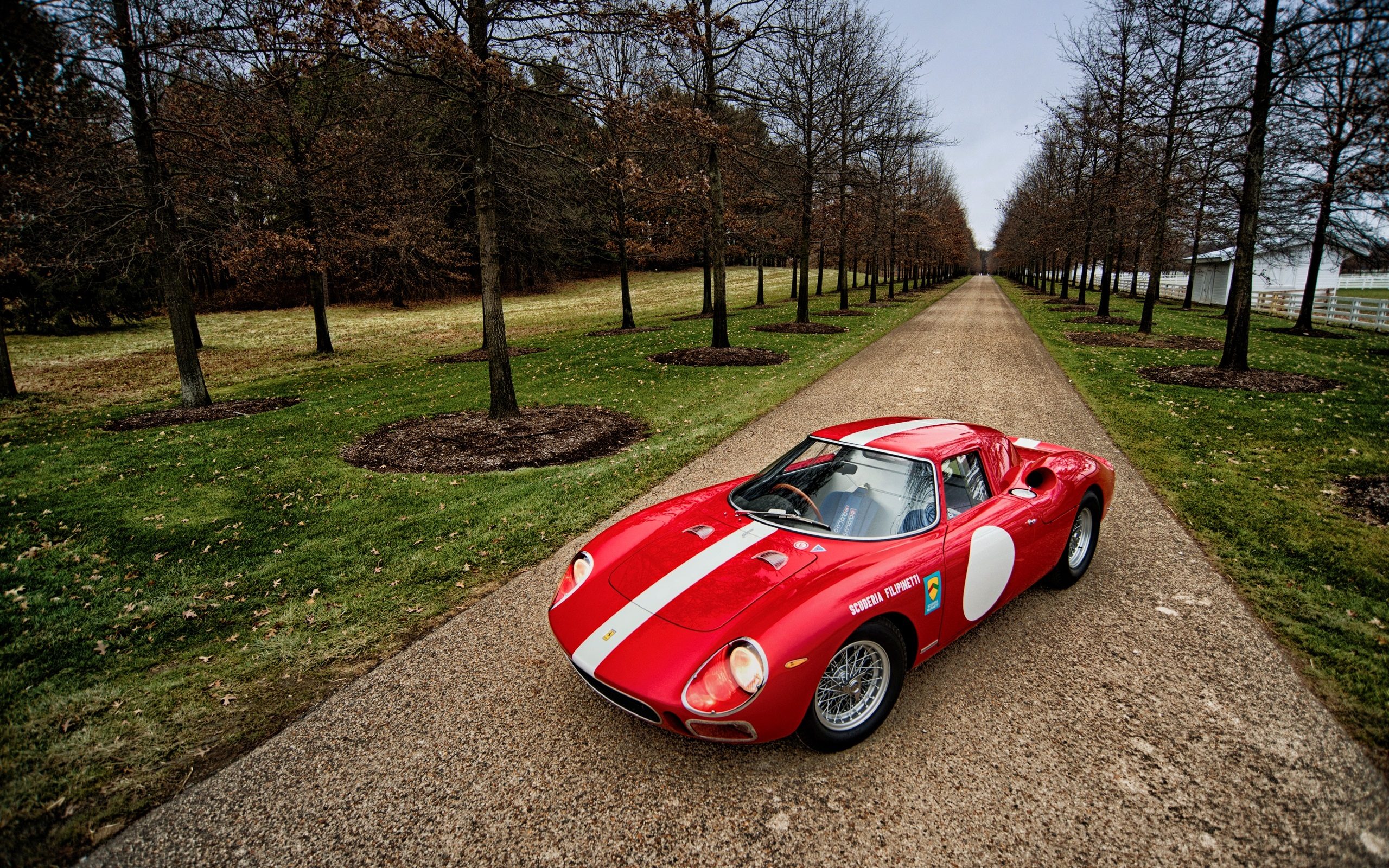 1964-Ferrari-250-LM-red-supercar_2560x1600.jpg