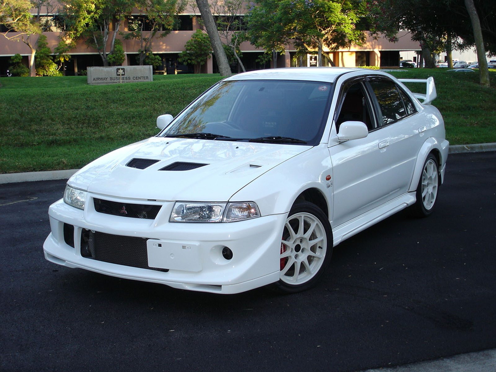 19469_mitsubishi_lancer_evo_12-5482f94ce1915.jpg