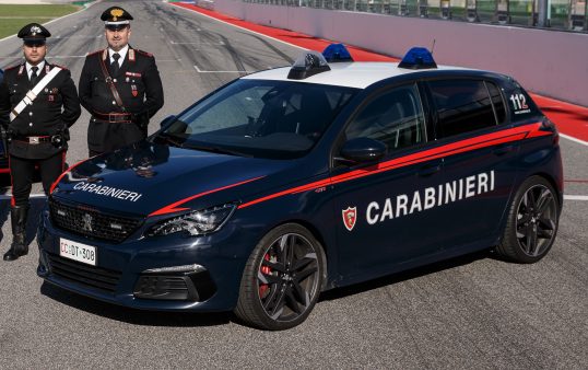 peugeot_308_gti_carabinieri_93_06ff04200bf1077f.jpg