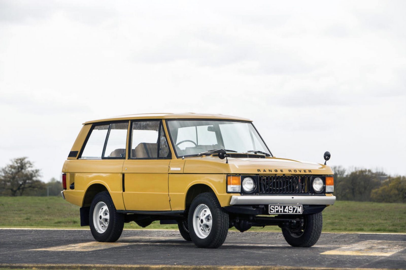 Range-Rover-Classic-1600x1064.jpg