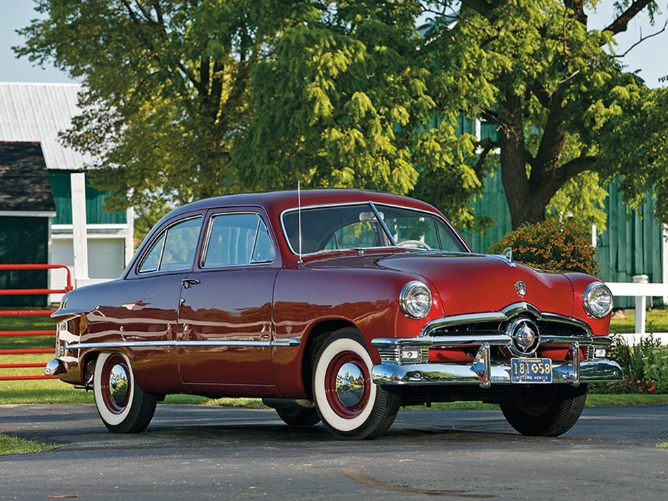 0912_07_z-1950_ford_tudor_sedan-front_three_quarter_view.jpg