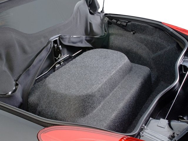 2007-pontiac-solstice-base-convertible-trunk.png