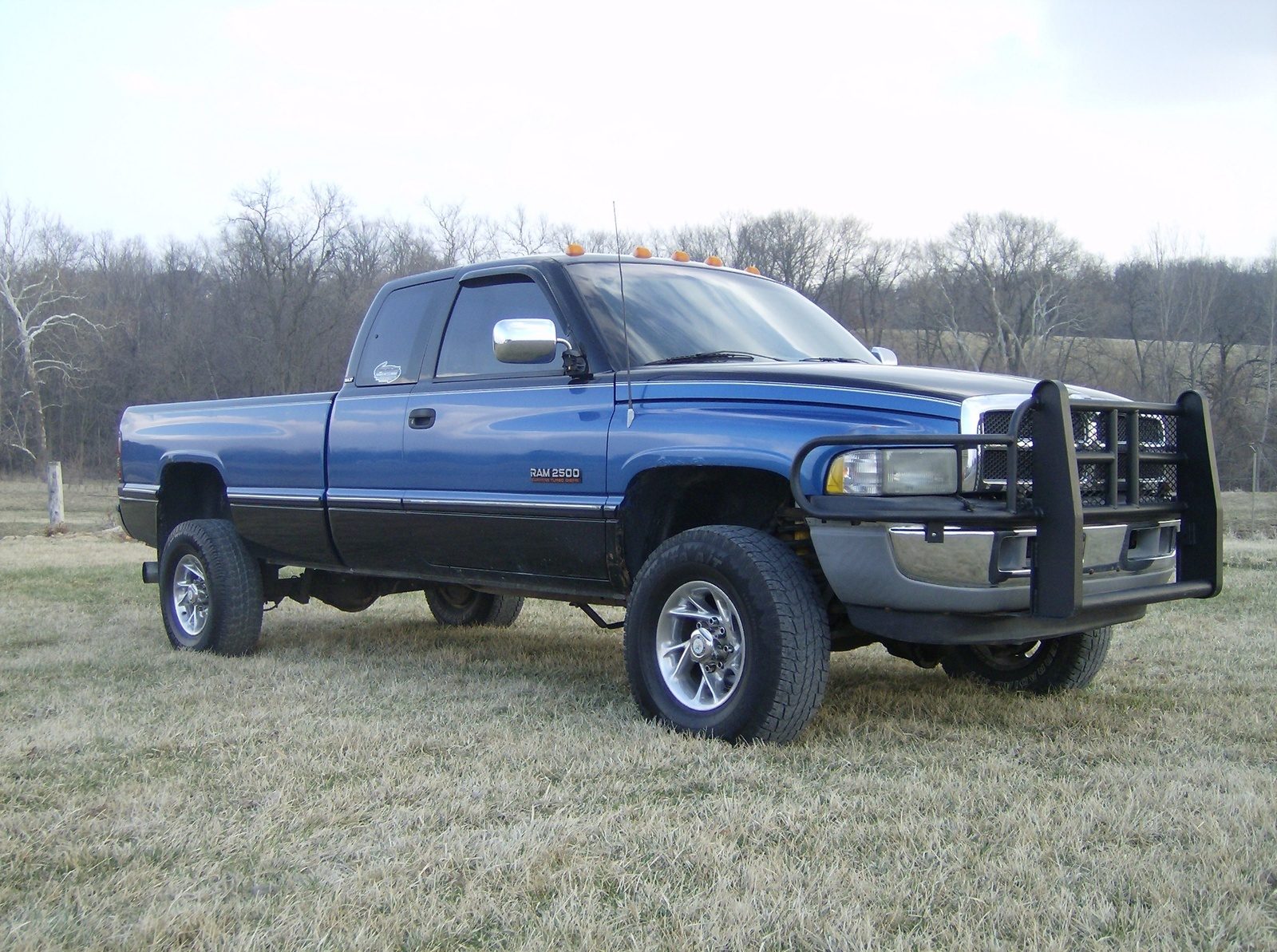 1995_dodge_ram_pickup_2500_2_dr_laramie_slt_4wd_extended_cab_lb-pic-30324-1600x1200.jpeg