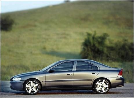 2005_volvo_s60_r-pic-38685-1600x1200.jpeg