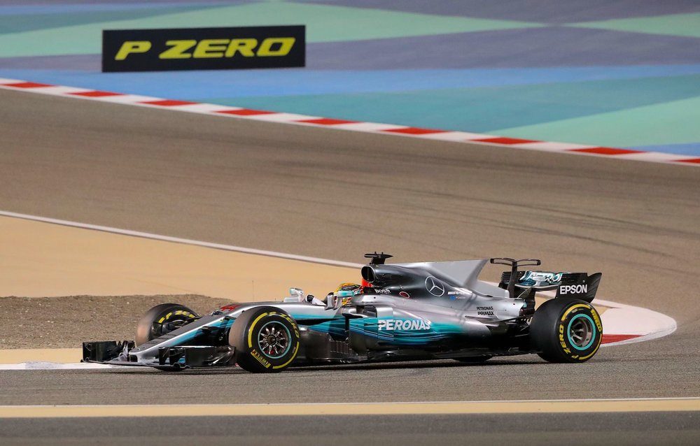 E+2017+Lewis+Hamilton+%7C+Mercedes+W08+%7C+2017+Bahrain+GP+P2++1+copy.jpg