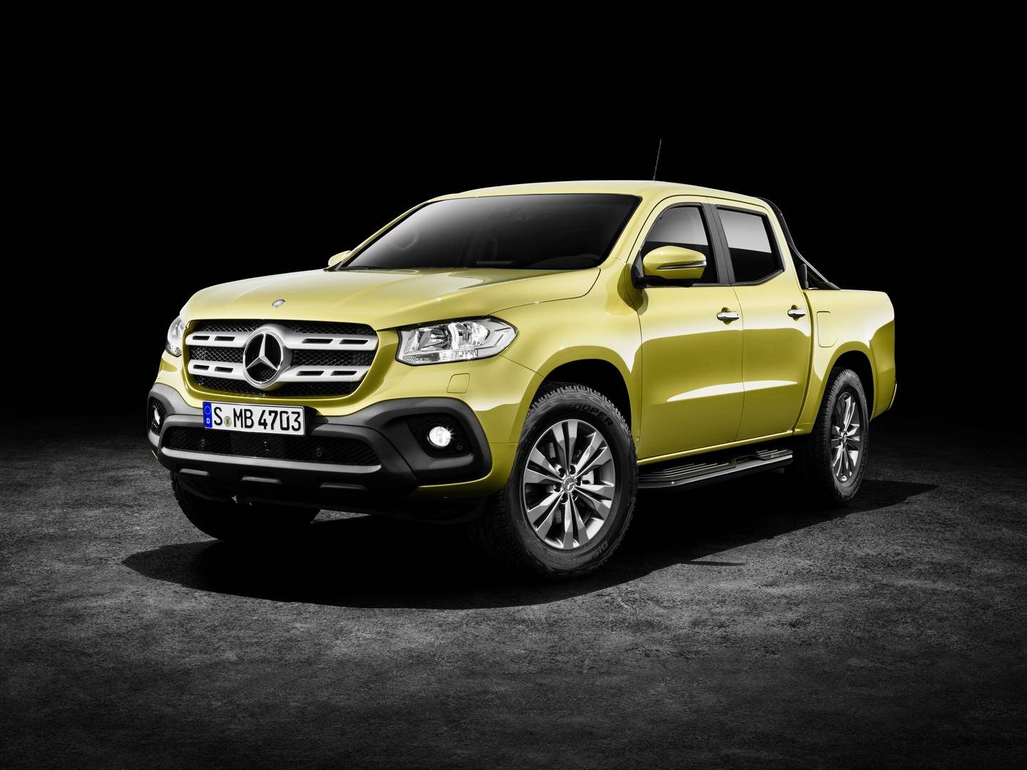 Mercedes-Benz-X-Class-2.jpg