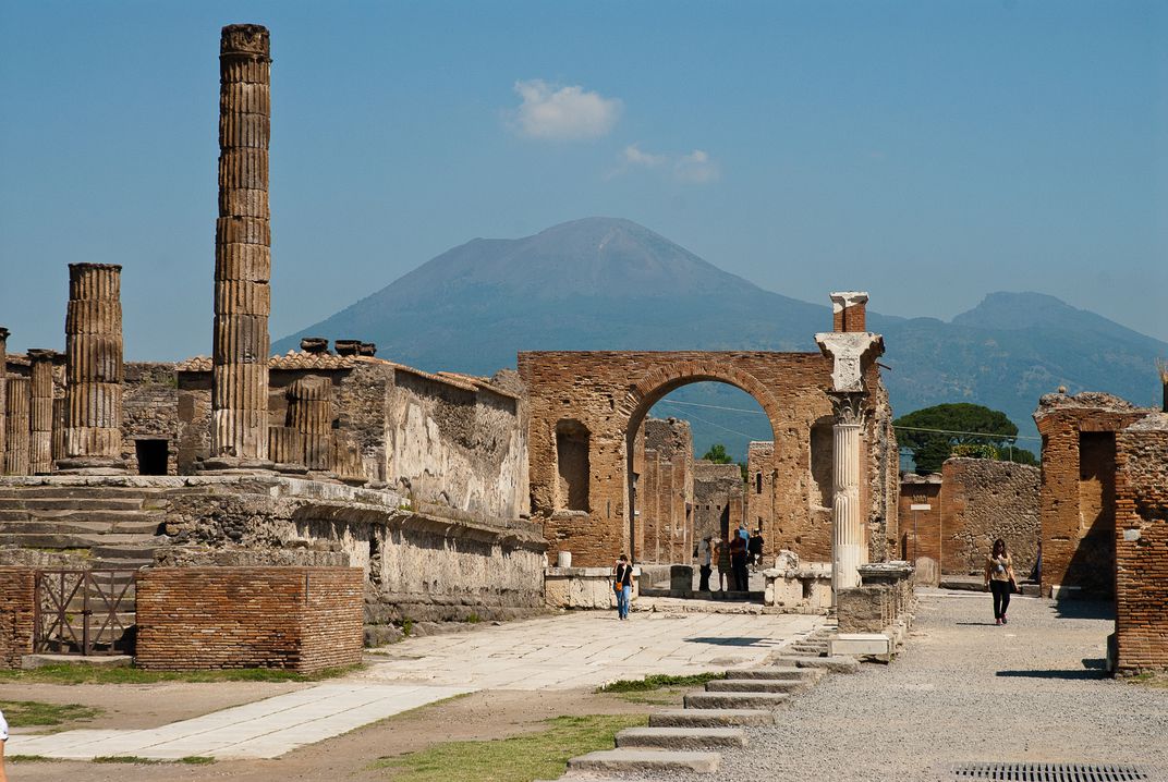 julaug2015_a09_pompeii.jpg