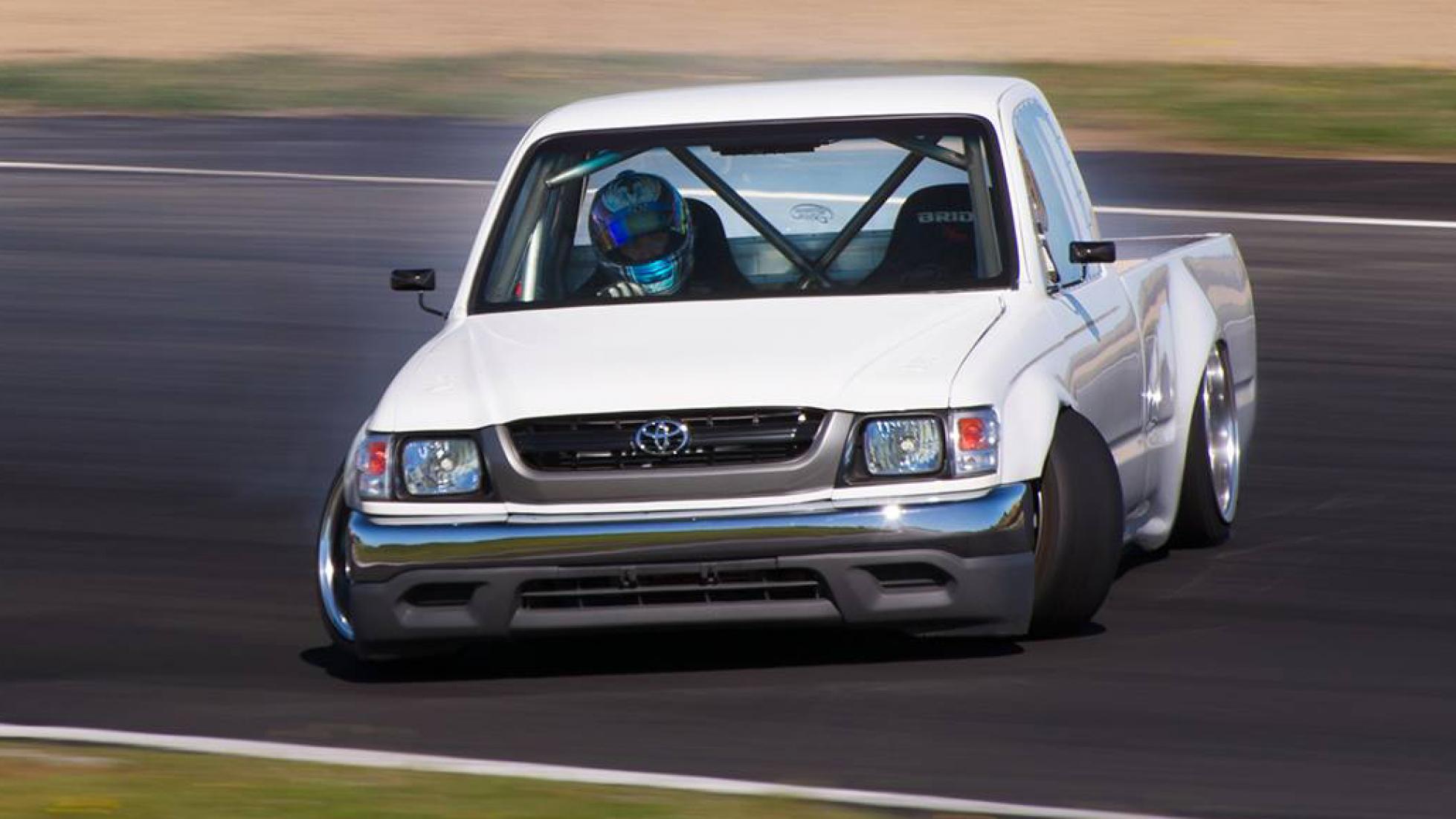 toyota-hilux-drifter.jpg