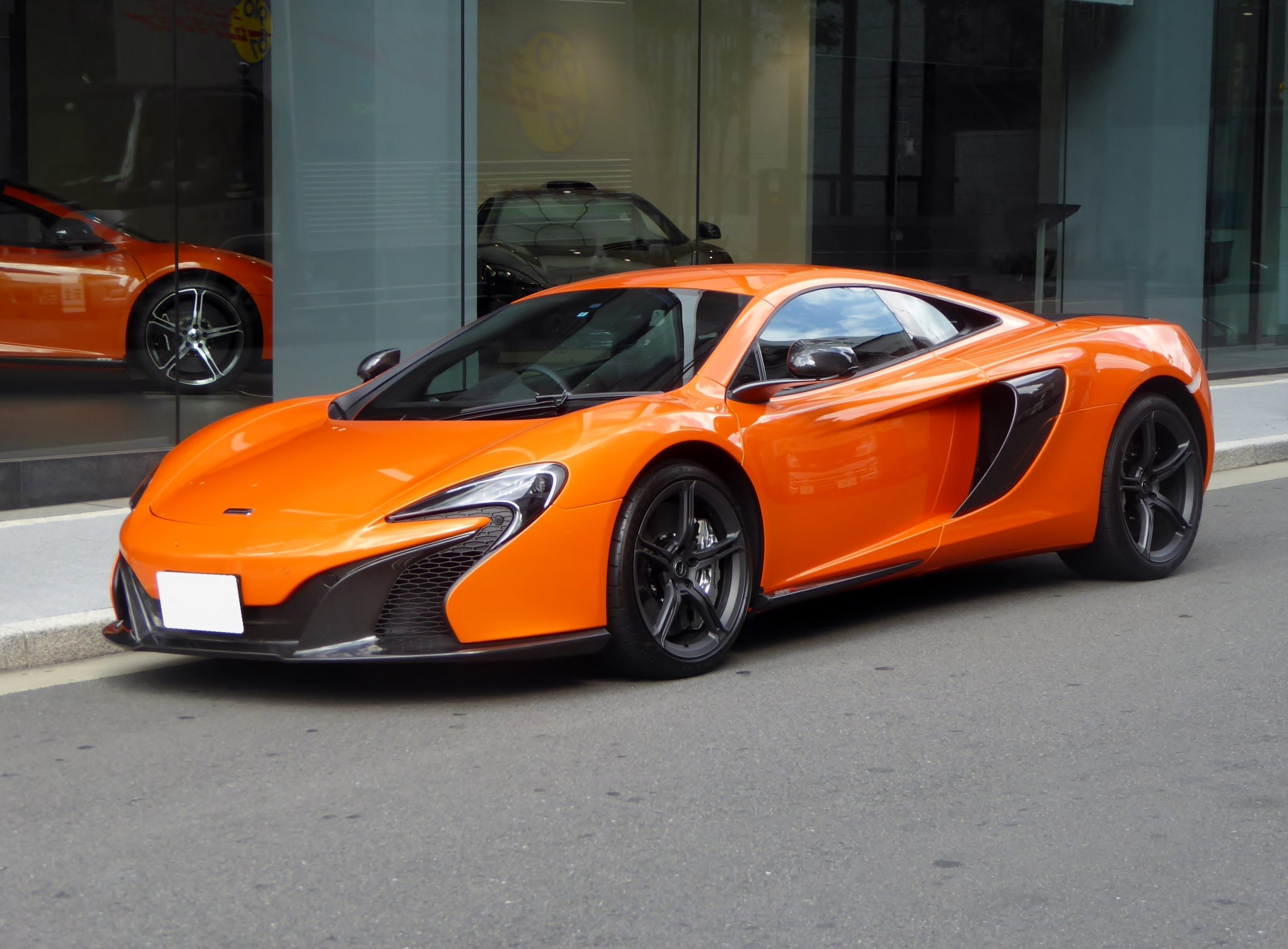 The_frontview_of_McLaren_650S_Coup%C3%A9.JPG