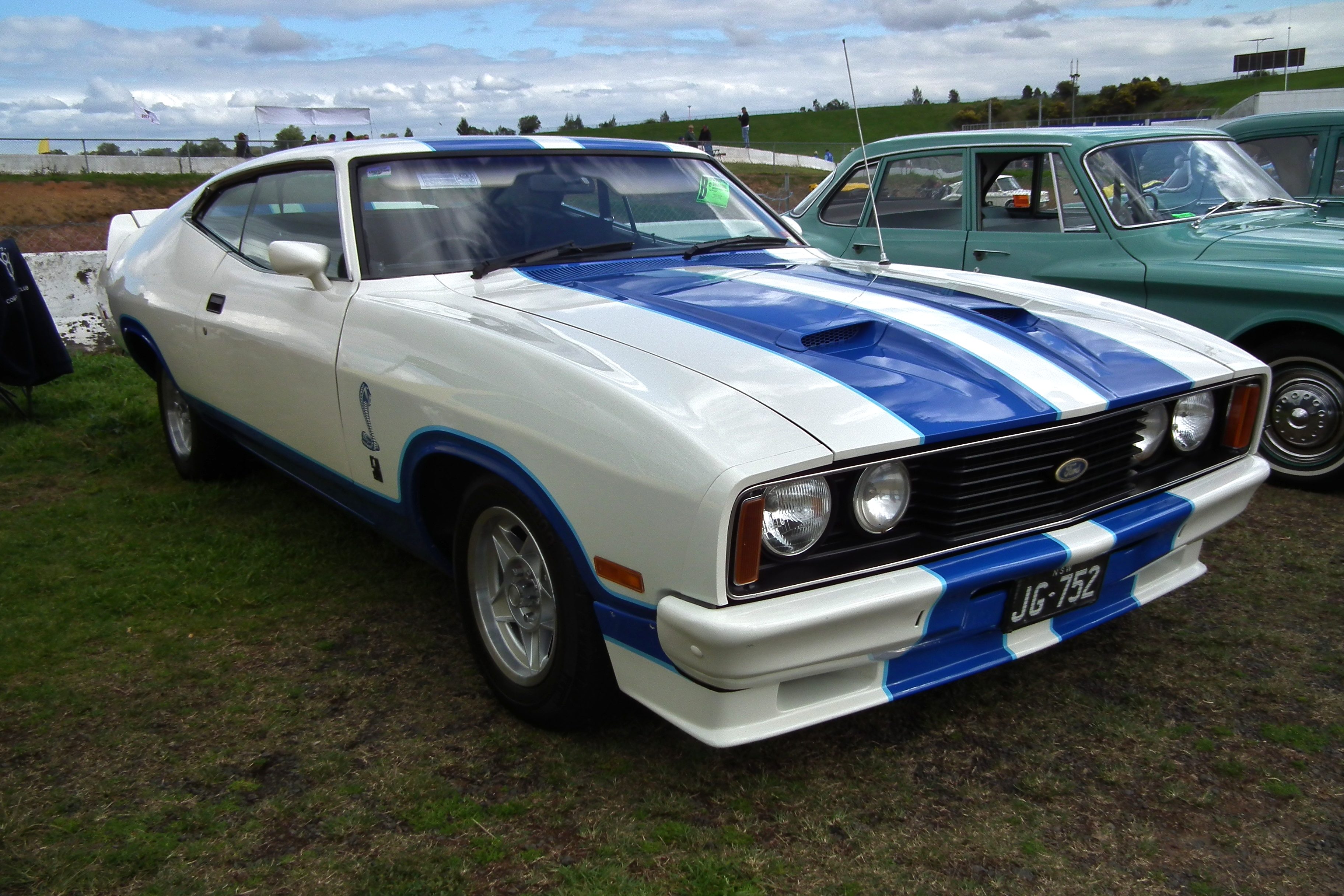 1978_Ford_XC_Falcon_Cobra_hardtop_%286107943503%29.jpg