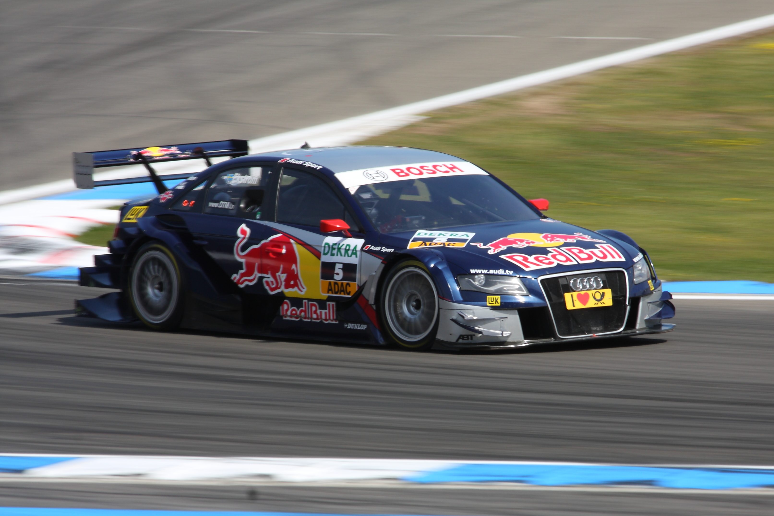 DTM_Audi_A4_Eckstroem_2010_amk.JPG