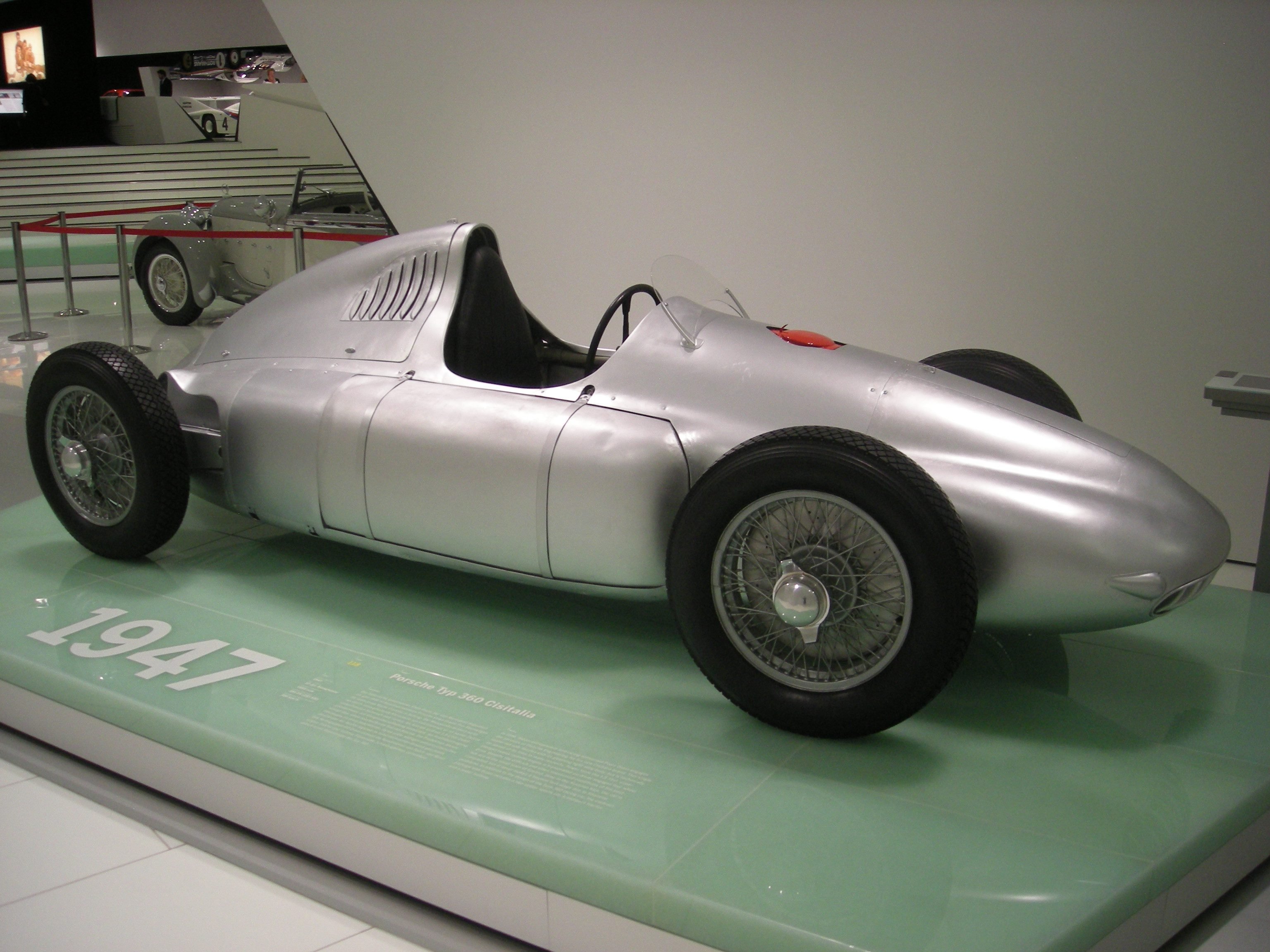 Stuttgart_Jul_2012_63_(Porsche_Museum_-_1947_Porsche_Typ_360_Cisitalia).JPG