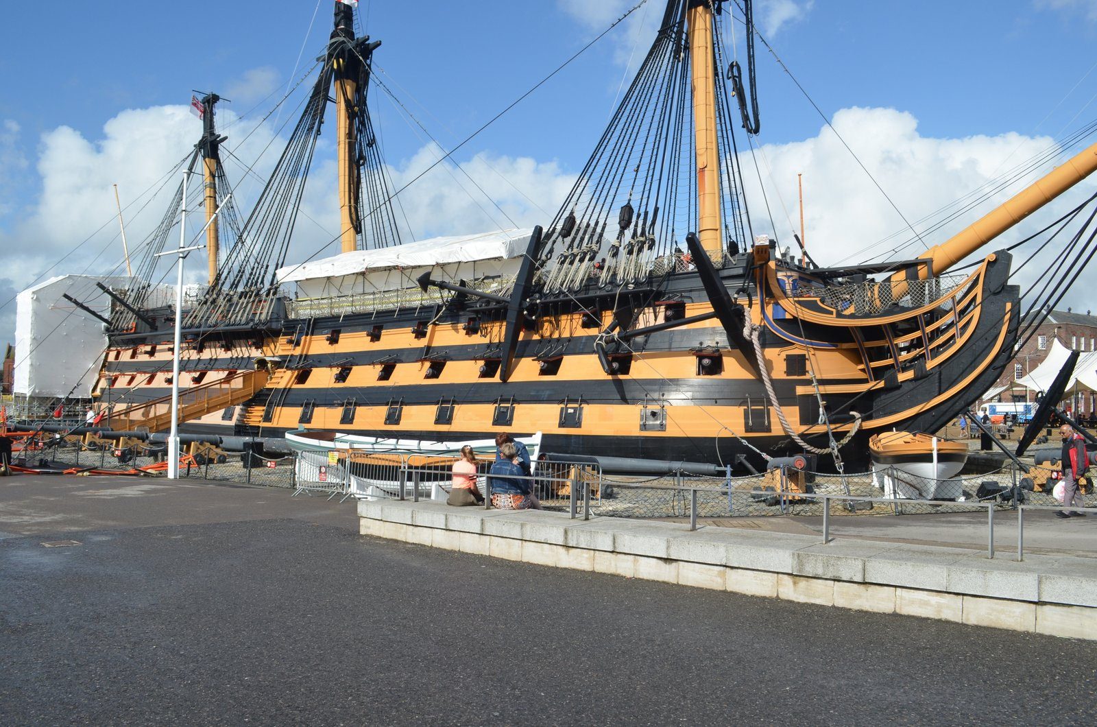 HMS_Victory_2015.jpg