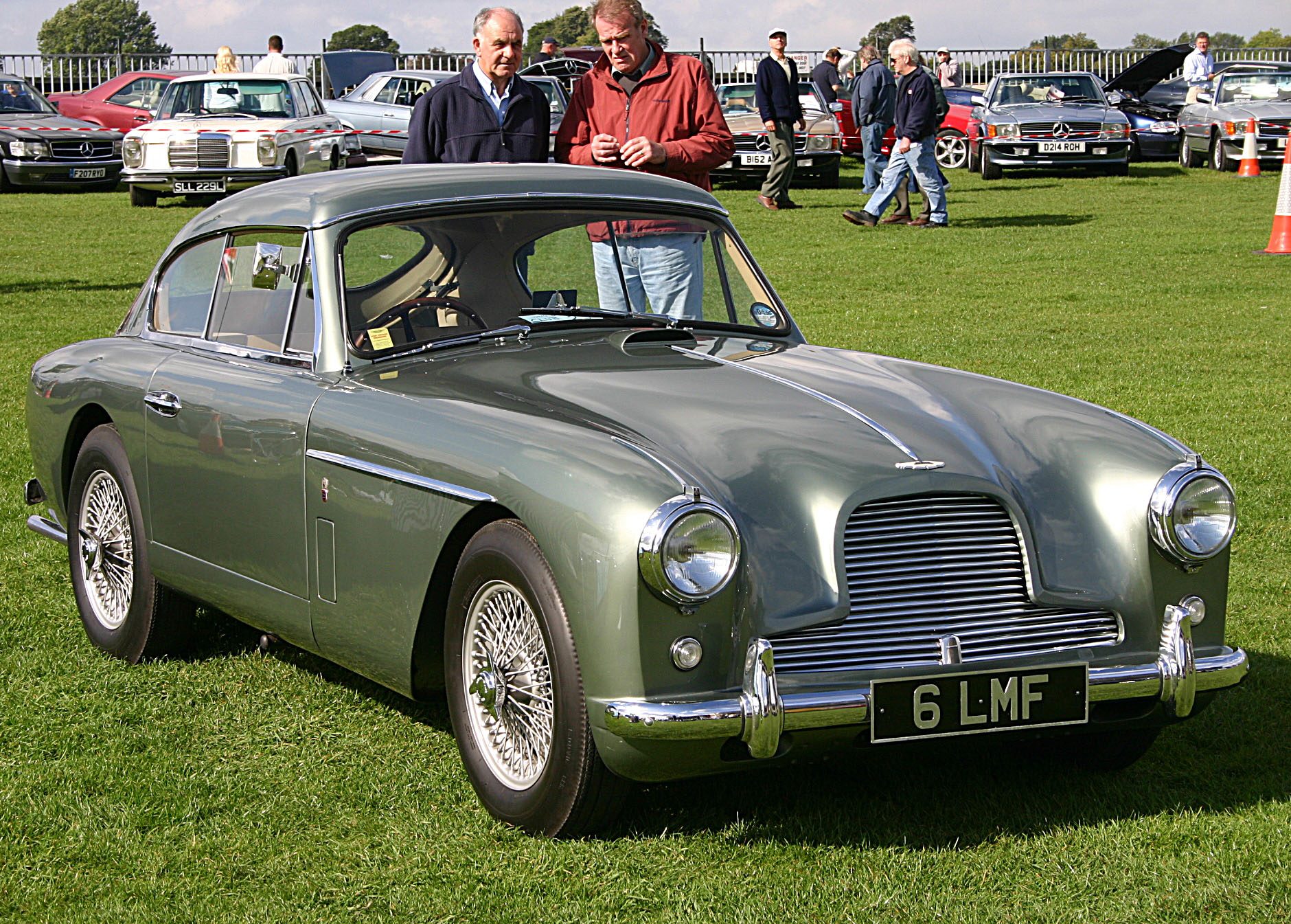 Aston_Martin_DB2-4_MkII_front.jpg