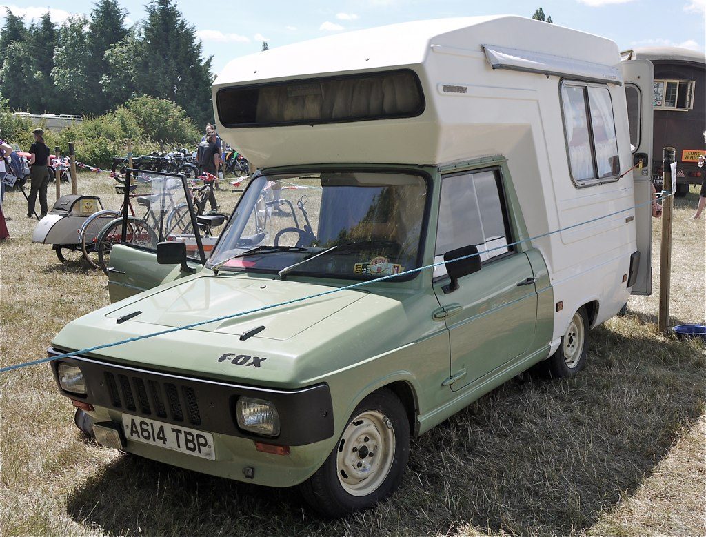 Reliant_Fox_Camper_Van%2Cwell_never_mind_-_Flickr_-_mick_-_Lumix.jpg