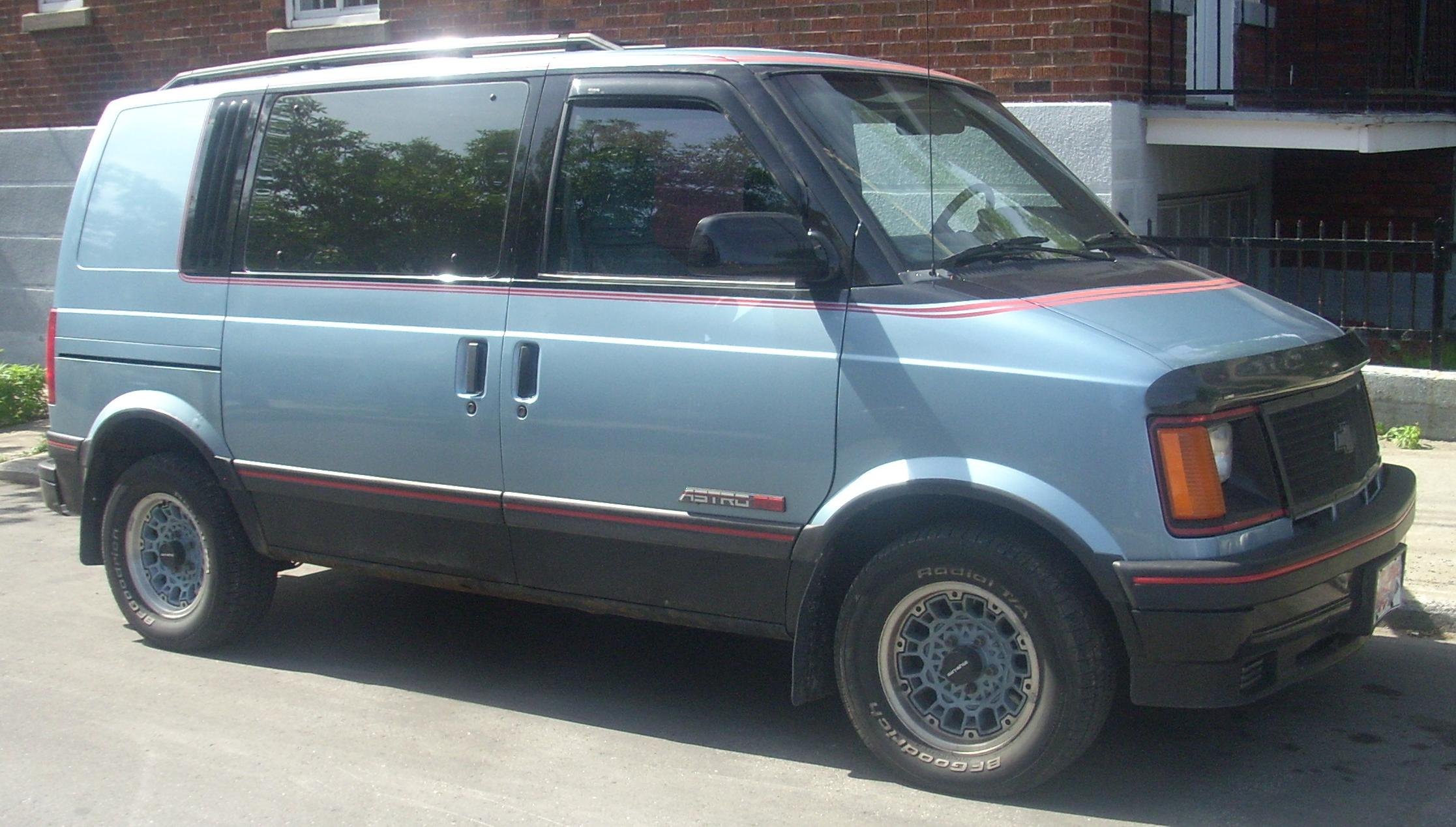 Chevrolet_Astro_RS_SWB.JPG