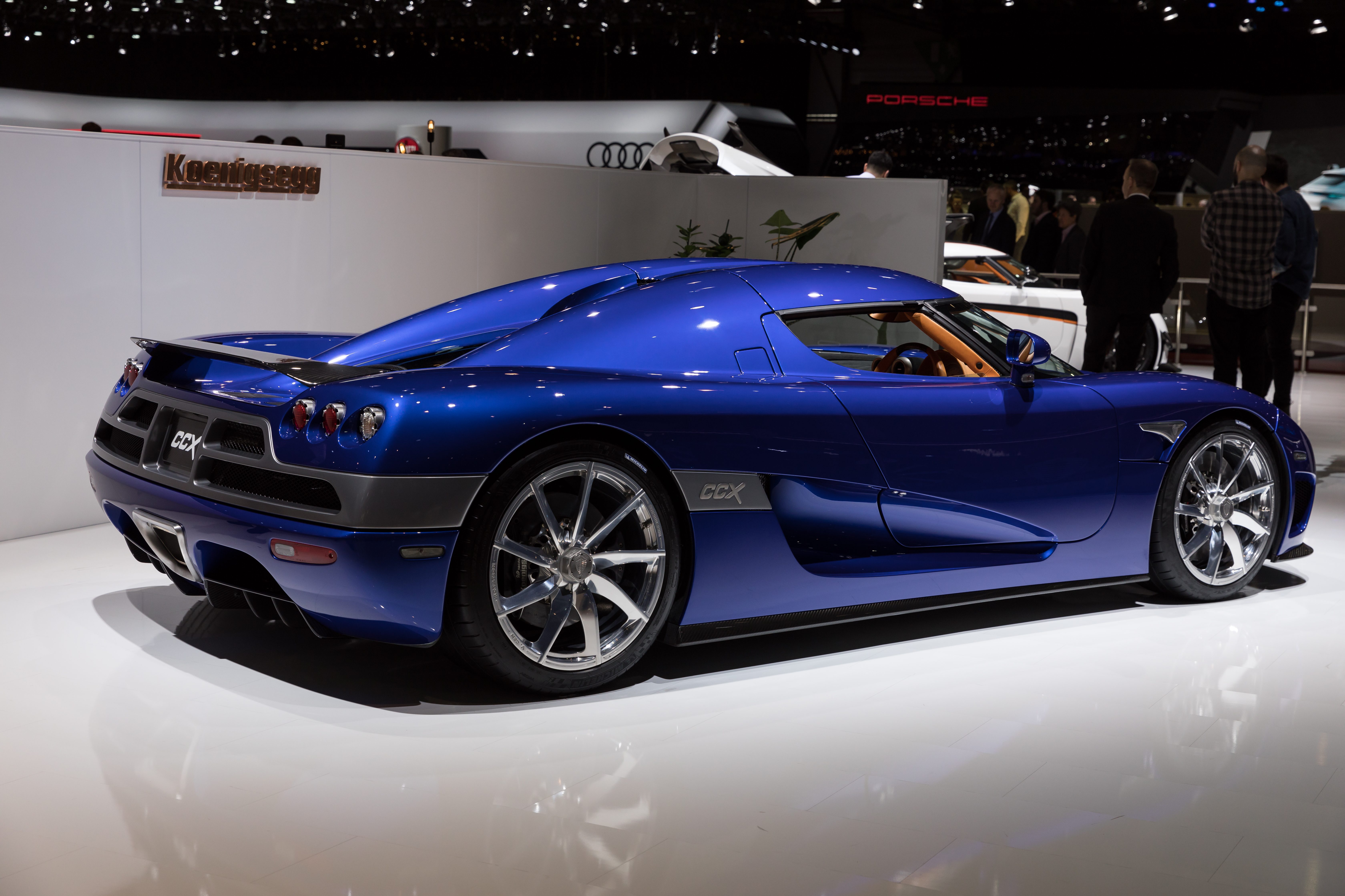 Koenigsegg_CCX%2C_GIMS_2018%2C_Le_Grand-Saconnex_%281X7A1713%29.jpg