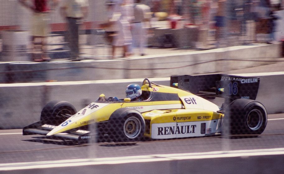 Derek_Warwick_Renault_RE50_1984_Dallas_F1.jpg