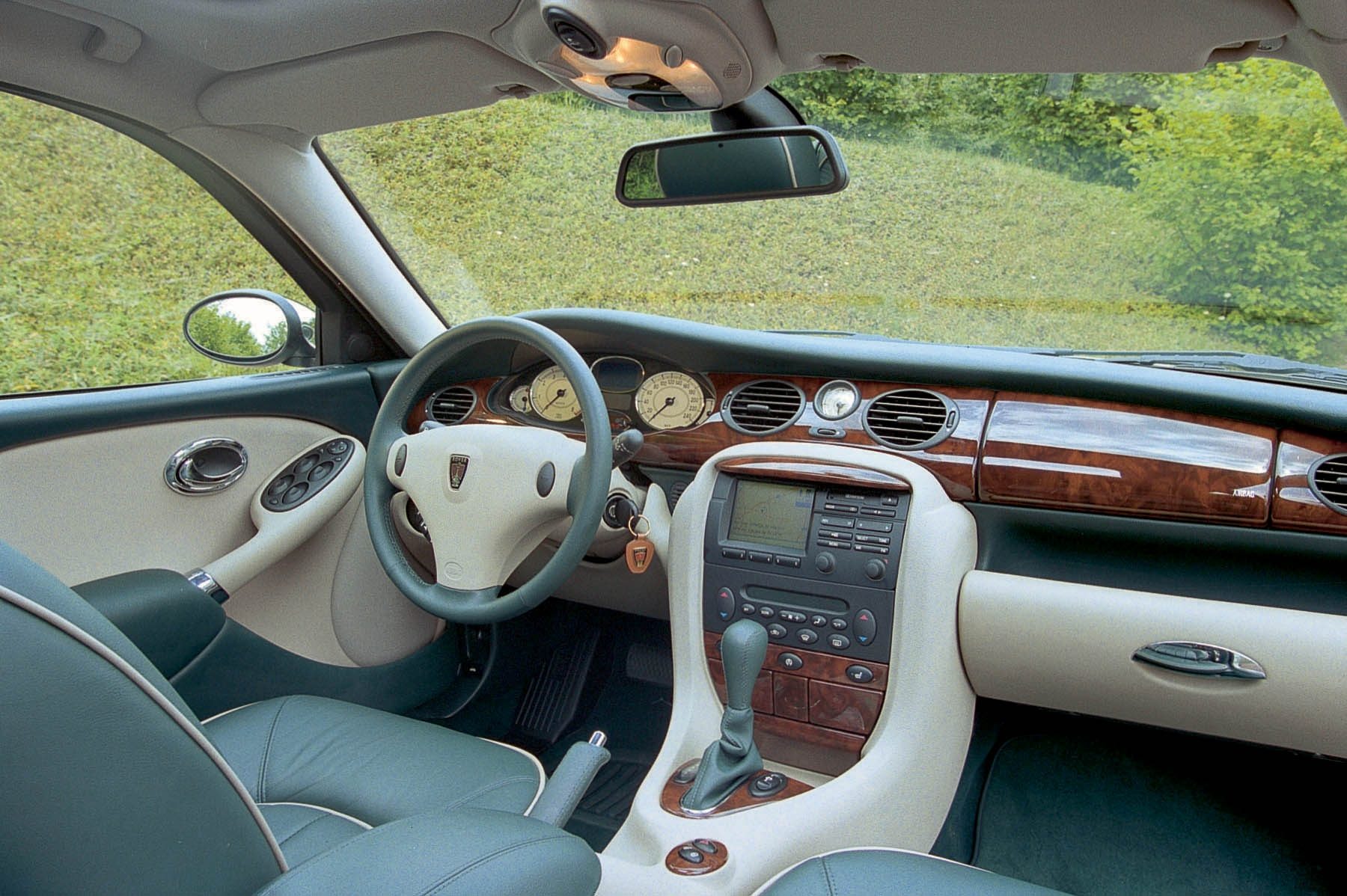 Rover_75_dashboard.jpg