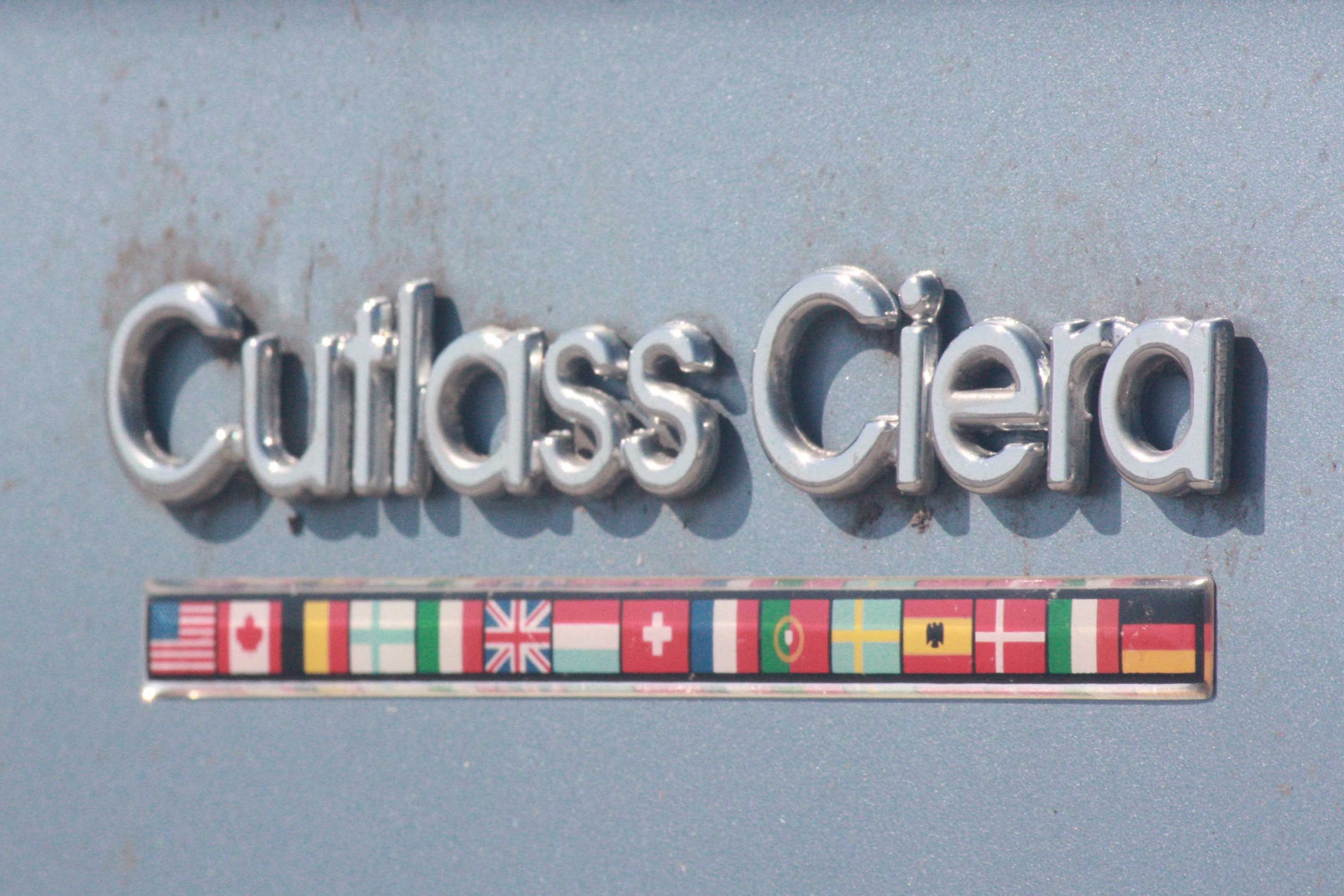 Cutlass-Ciera-Emblem.jpg