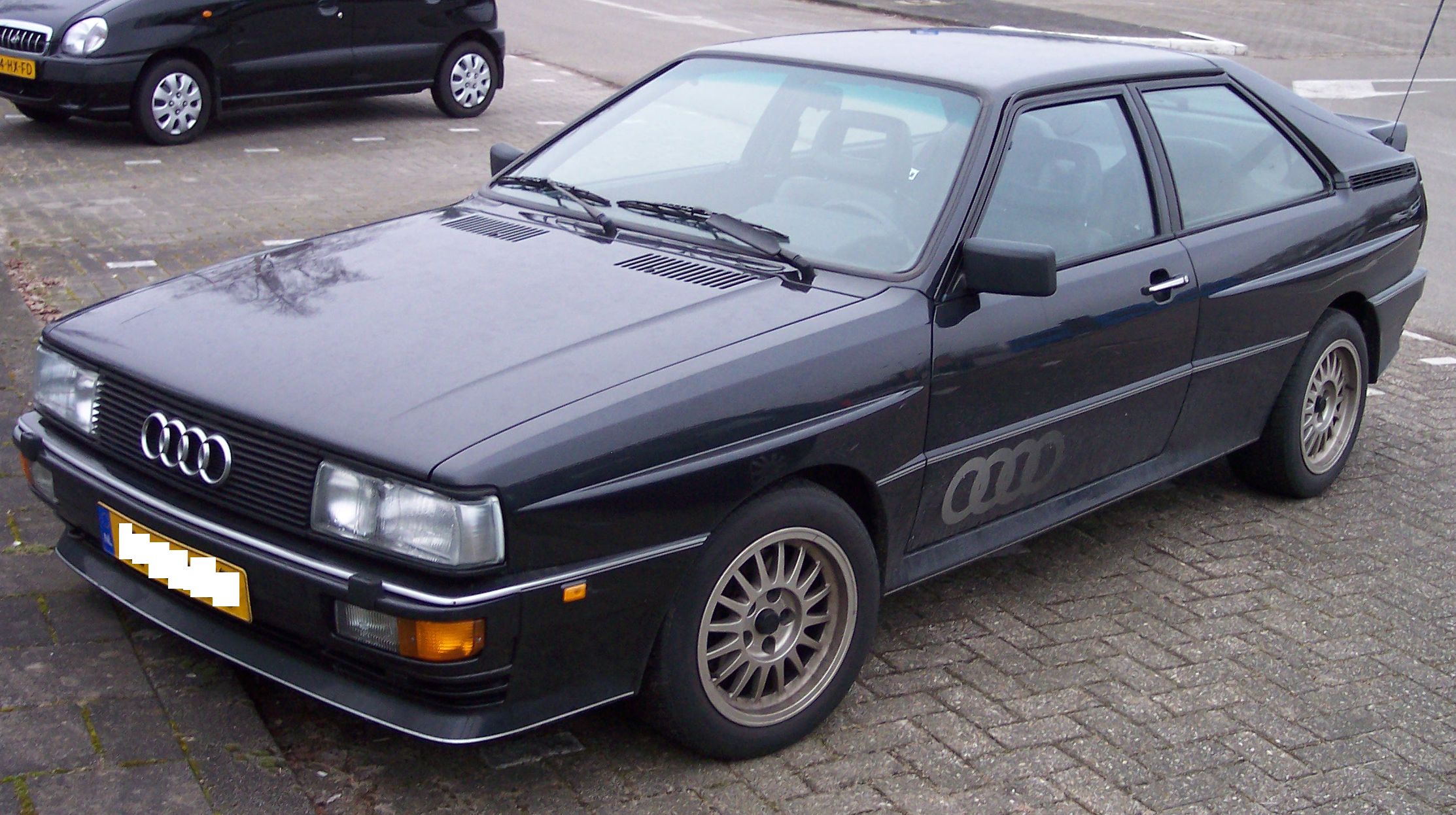 Audi_Quattro_vl_black.jpg