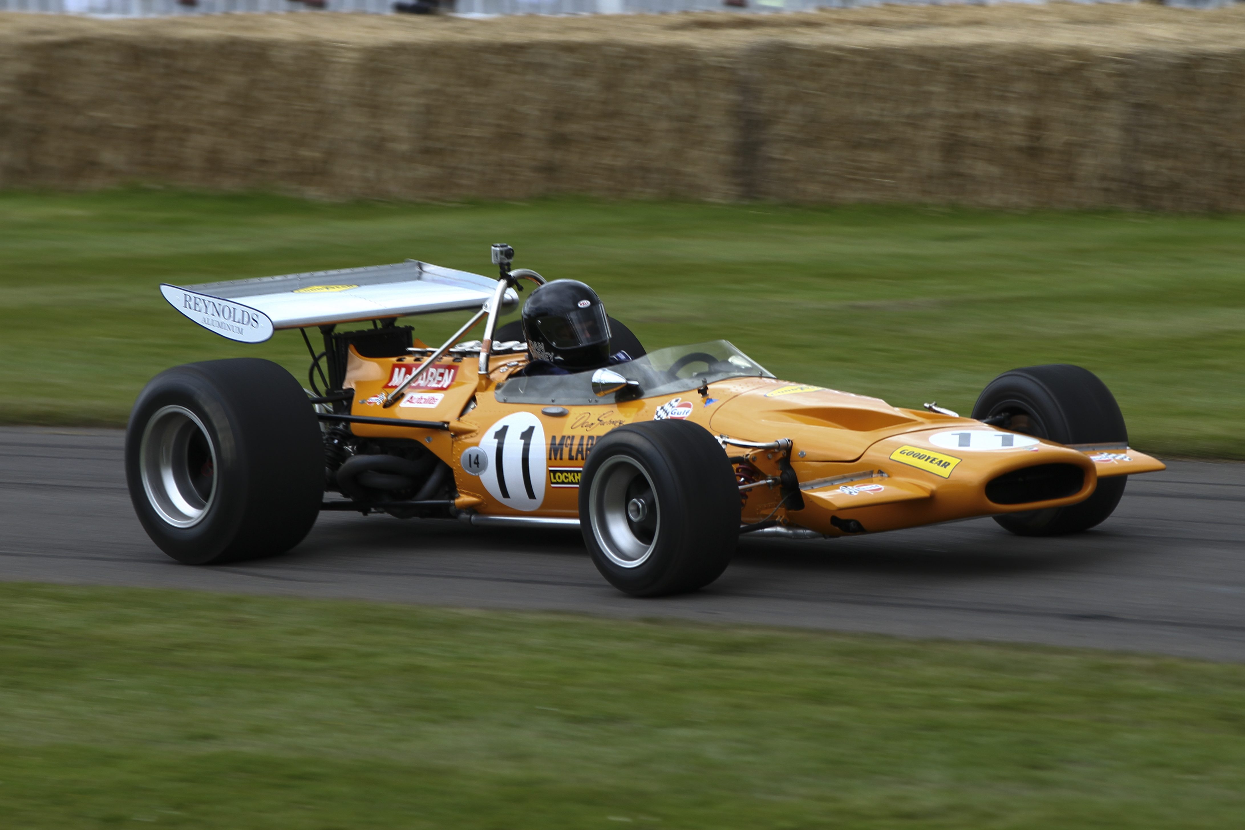 McLaren_M14A_at_Goodwood_FOS_2012.jpg