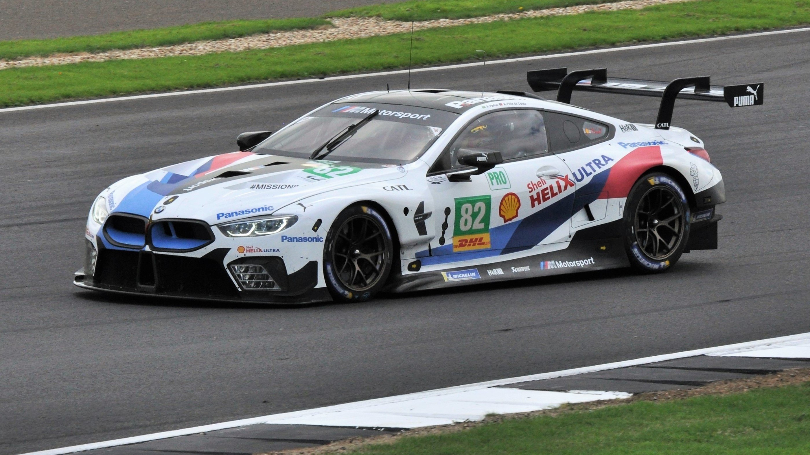 BMW_M8_GTE_Felix_da_Costa_Silverstone_2018.jpg