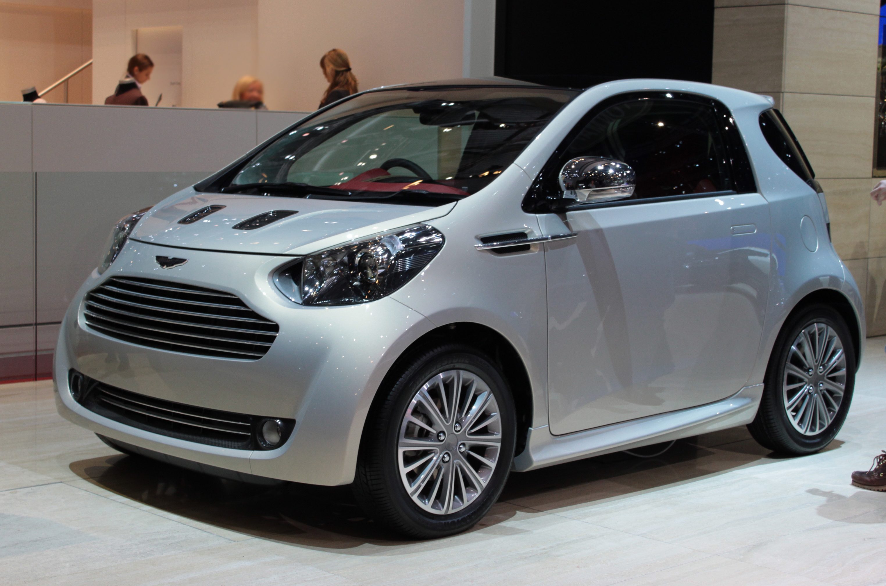 Aston_Martin_Cygnet_(82).JPG