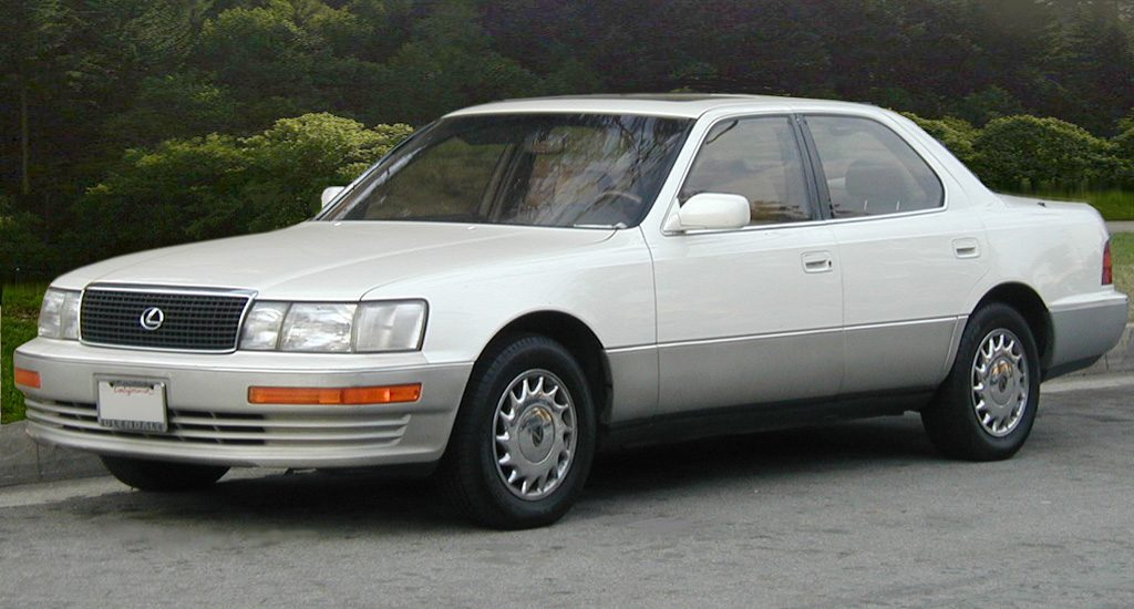 Lexus_LS_400_UCF10_I.jpg