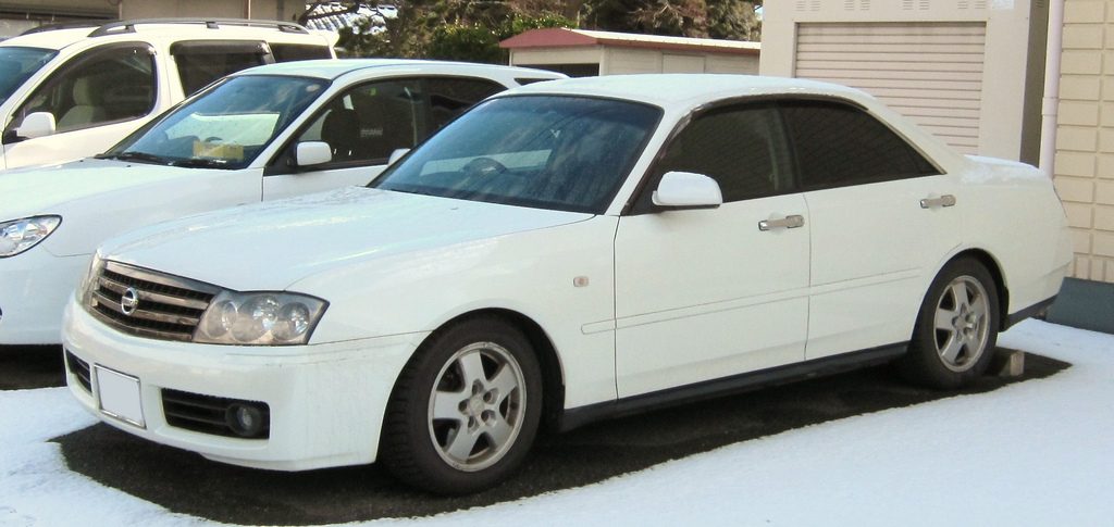 Nissan_Gloria_Y34.jpg