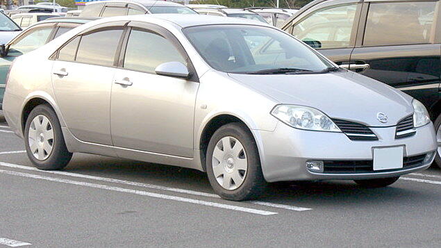 Nissan_Primera_Sedan_2001.jpg