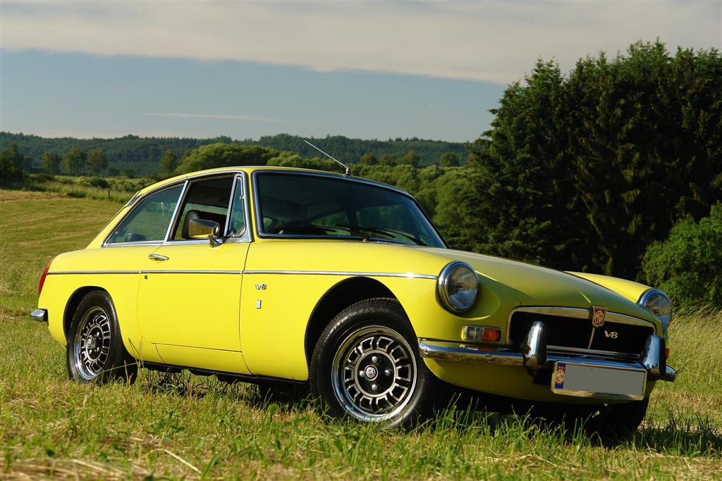 MGB_GT_V8_1973.jpg