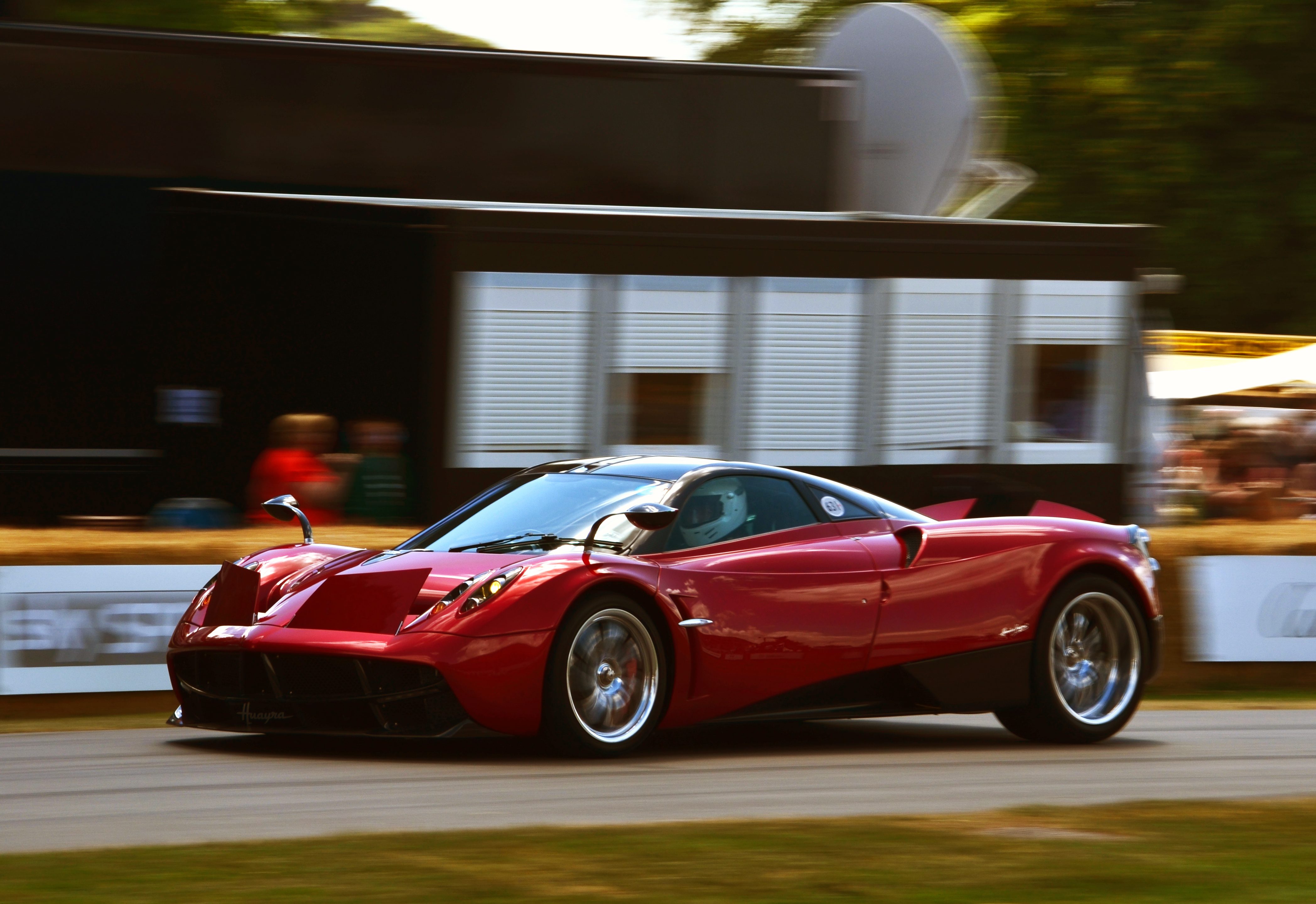 Pagani_Huayra_at_Goodwood_2014_001.jpg