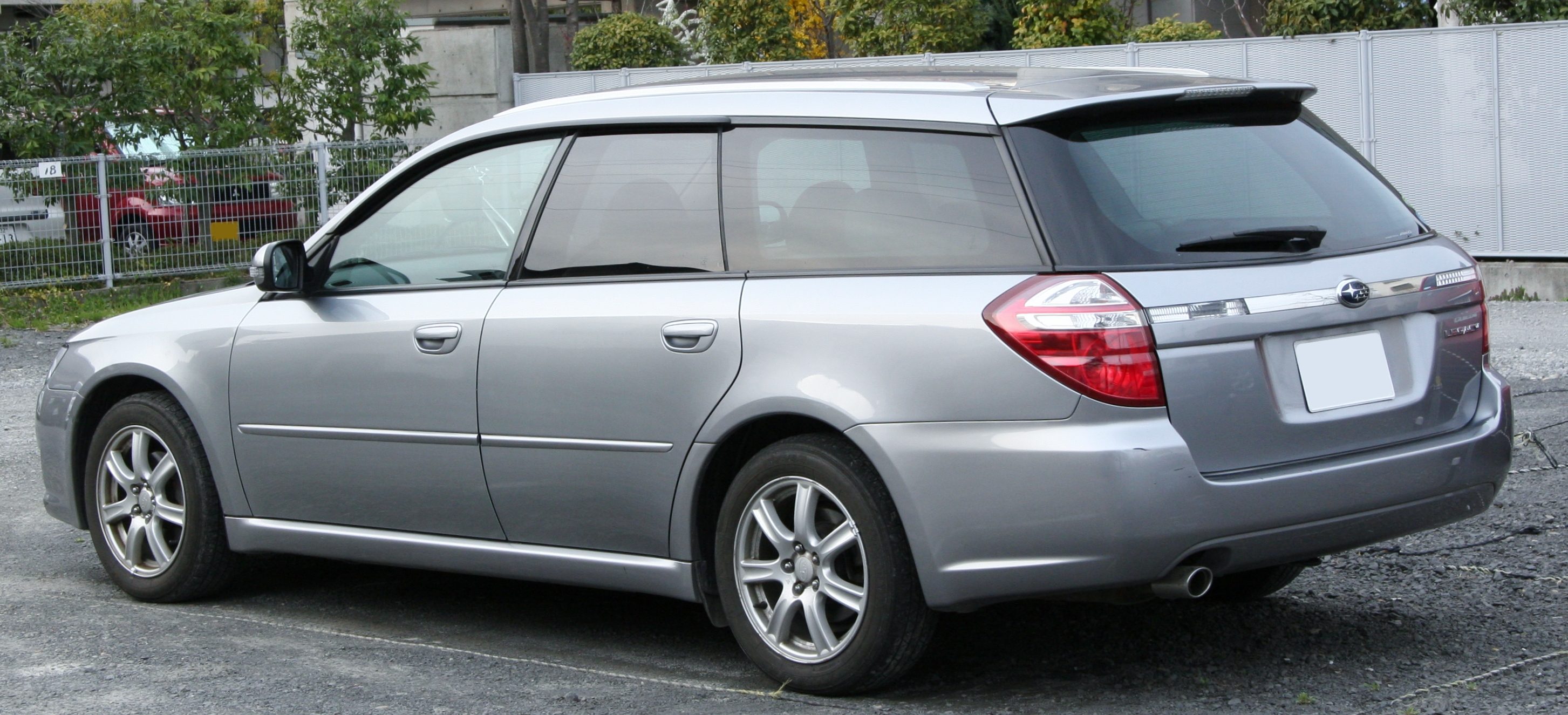 Subaru_Legacy_Touring_Wagon_BP_rear.jpg