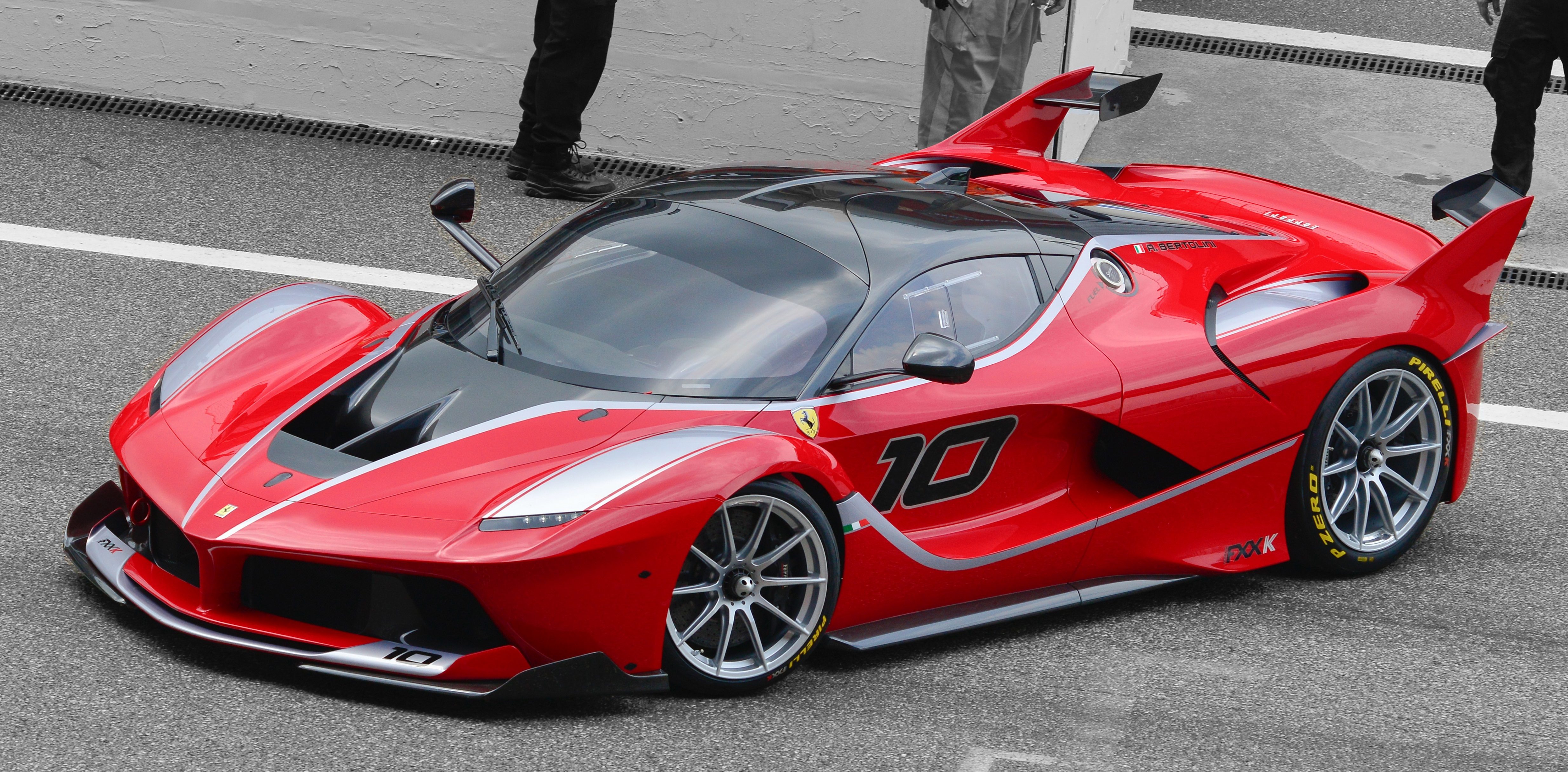 2015_Ferrari_FXX-K_in_Shanghai.jpg