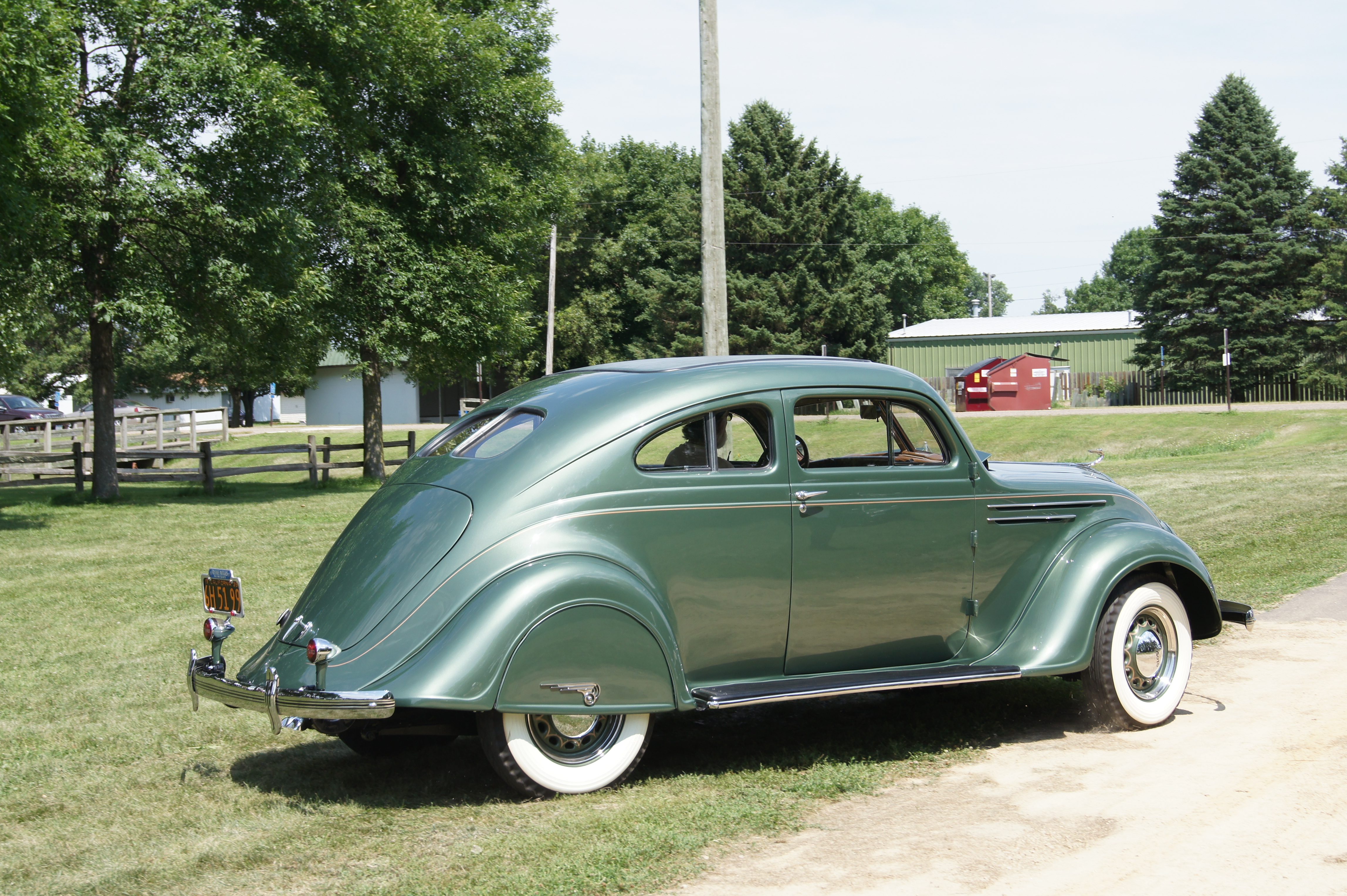 35_DeSoto_Airflow_SG_Business_Coupe_%289346482844%29.jpg