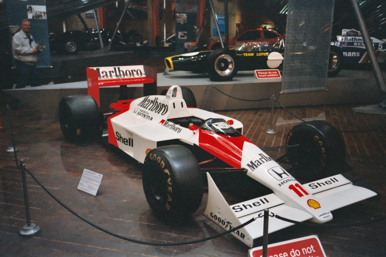 McLaren_MP4-4.JPG